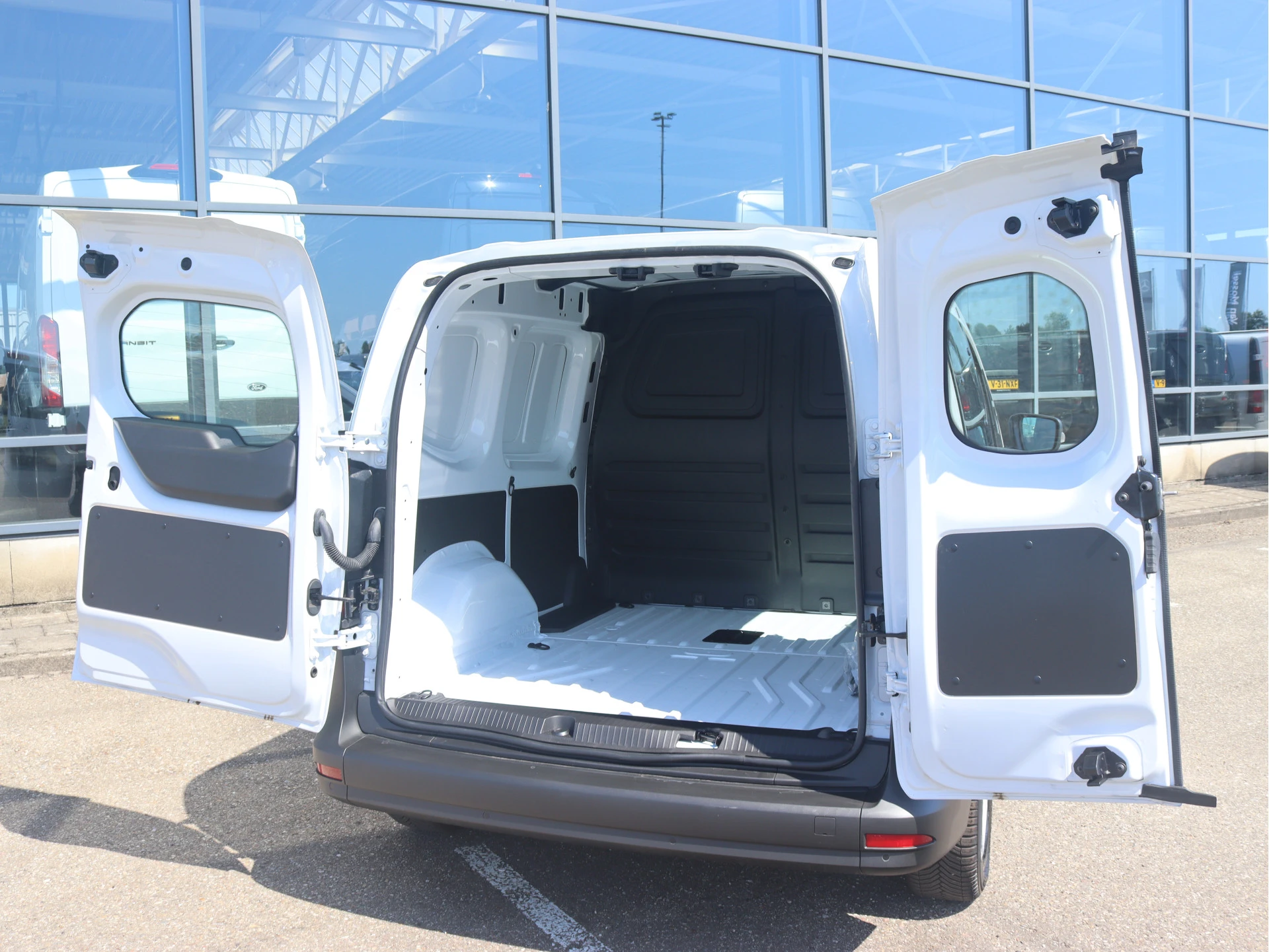 Mercedes-Benz eCitan – autofoto 5