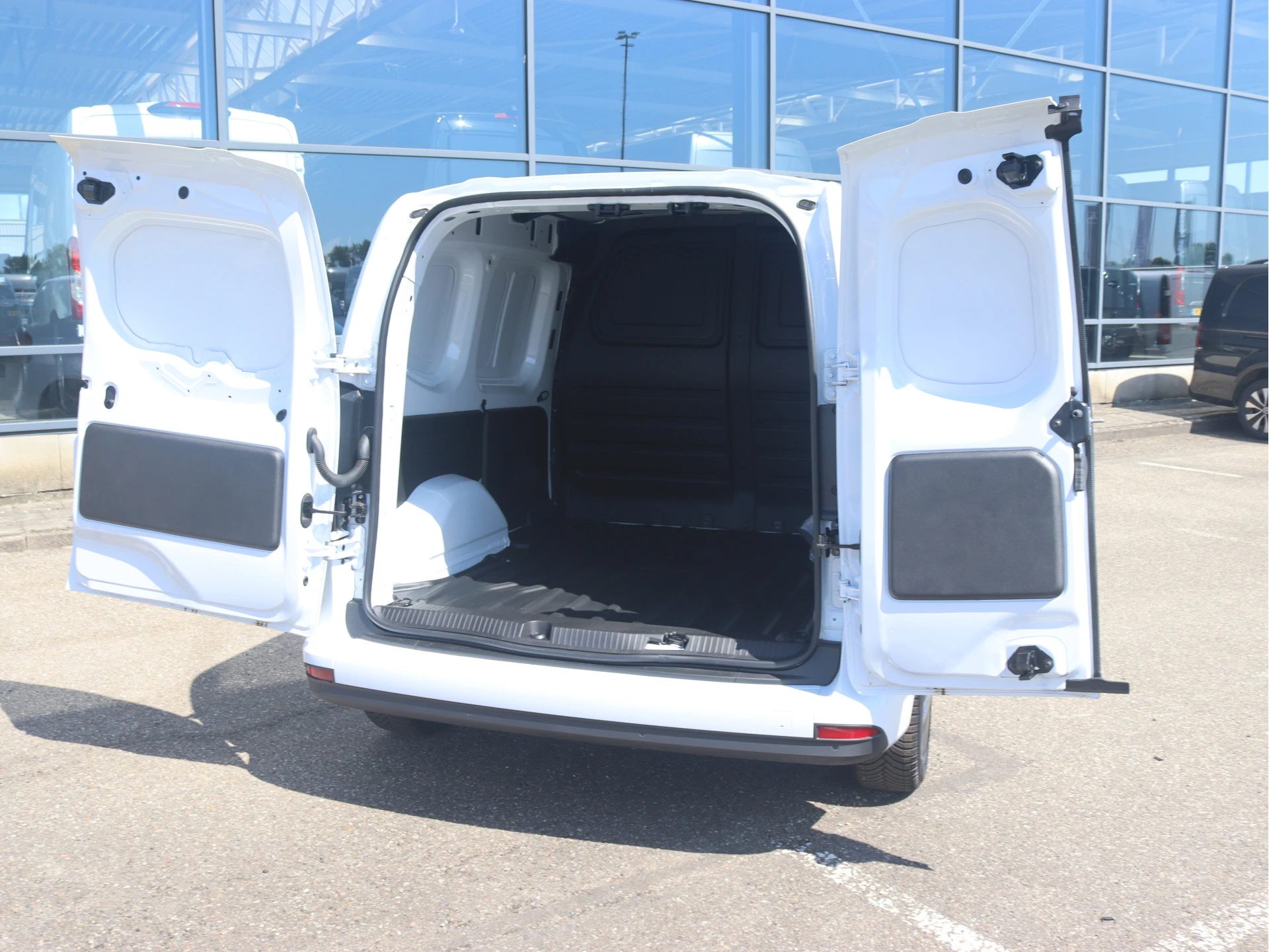 Mercedes-Benz eCitan – autofoto 5