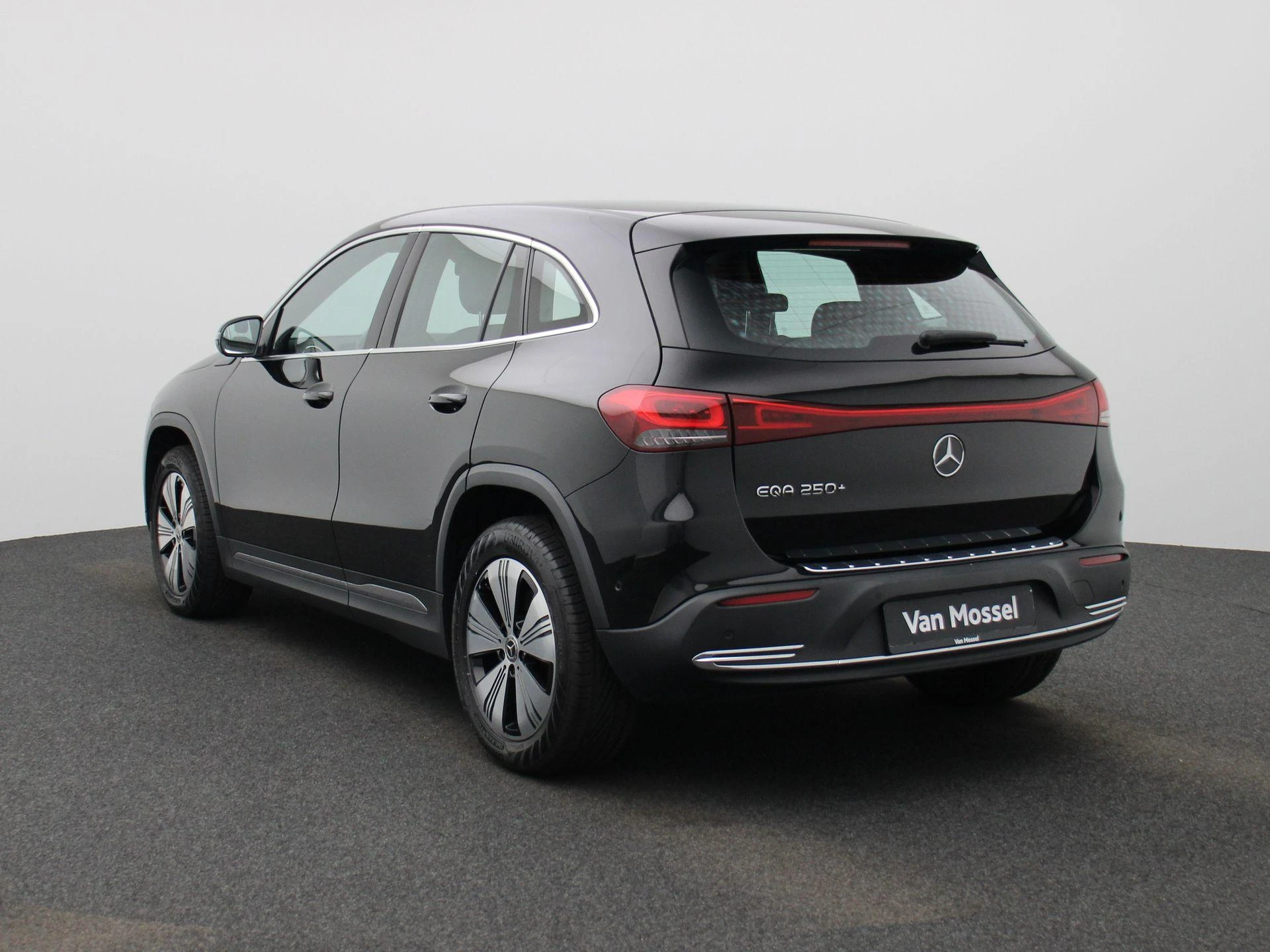 Mercedes-Benz EQA – autofoto 3