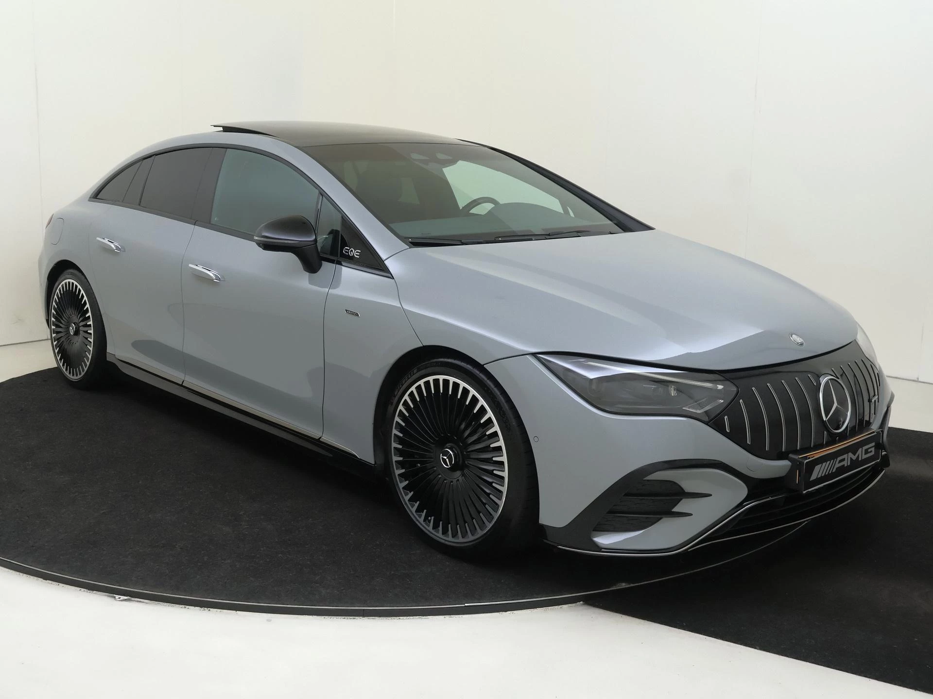 Mercedes-Benz EQE – autofoto 3