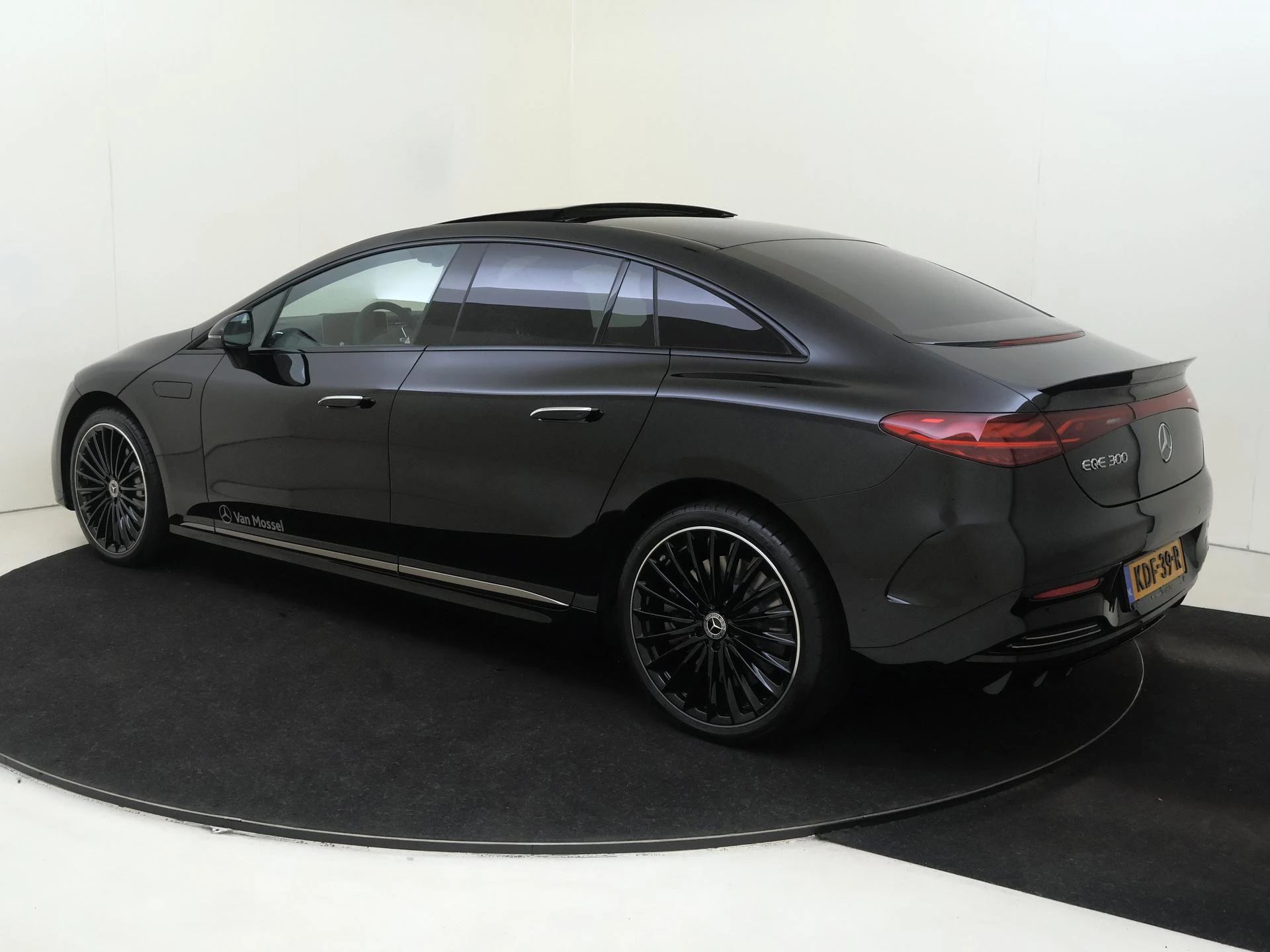 Mercedes-Benz EQE – autofoto 4