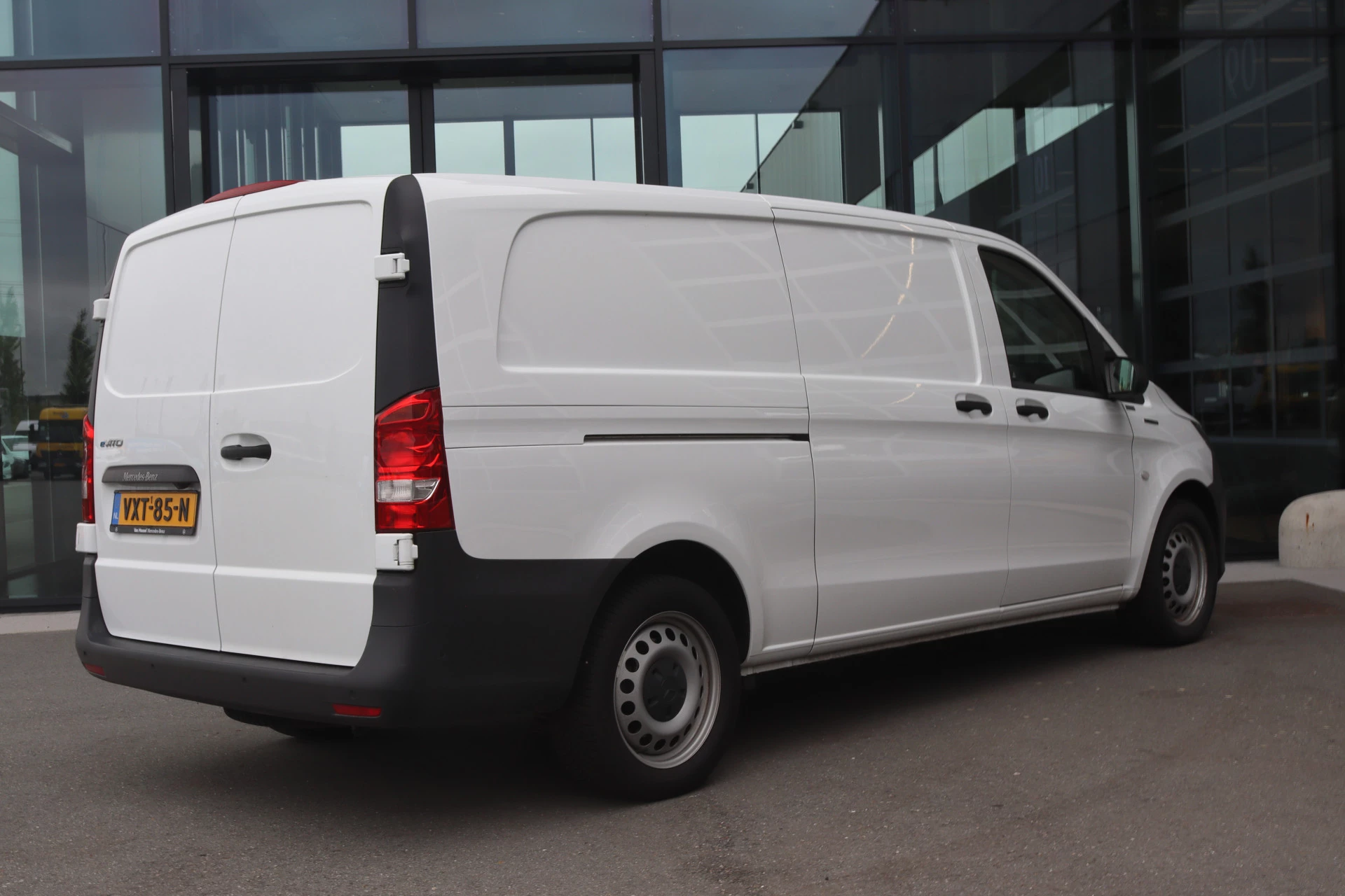 Mercedes-Benz eVito – autofoto 4