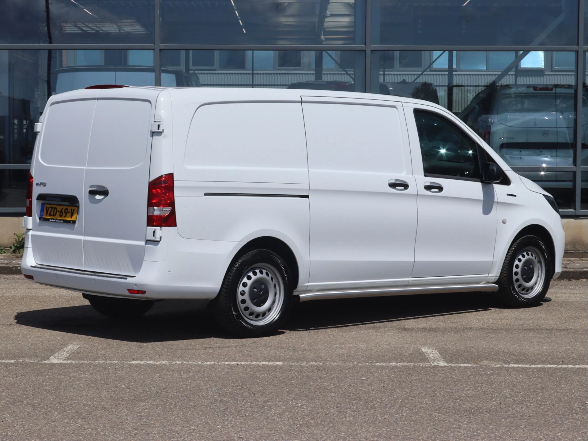 Mercedes-Benz eVito – autofoto 4