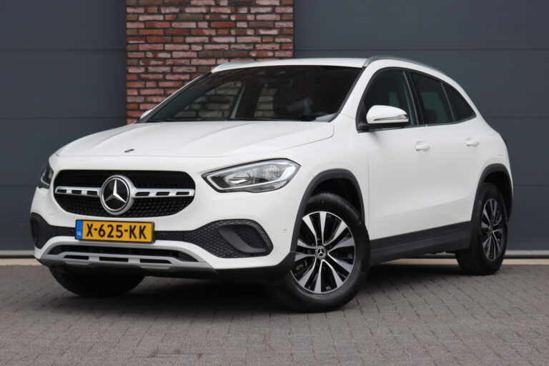 Mercedes-Benz GLA – vooraanzicht