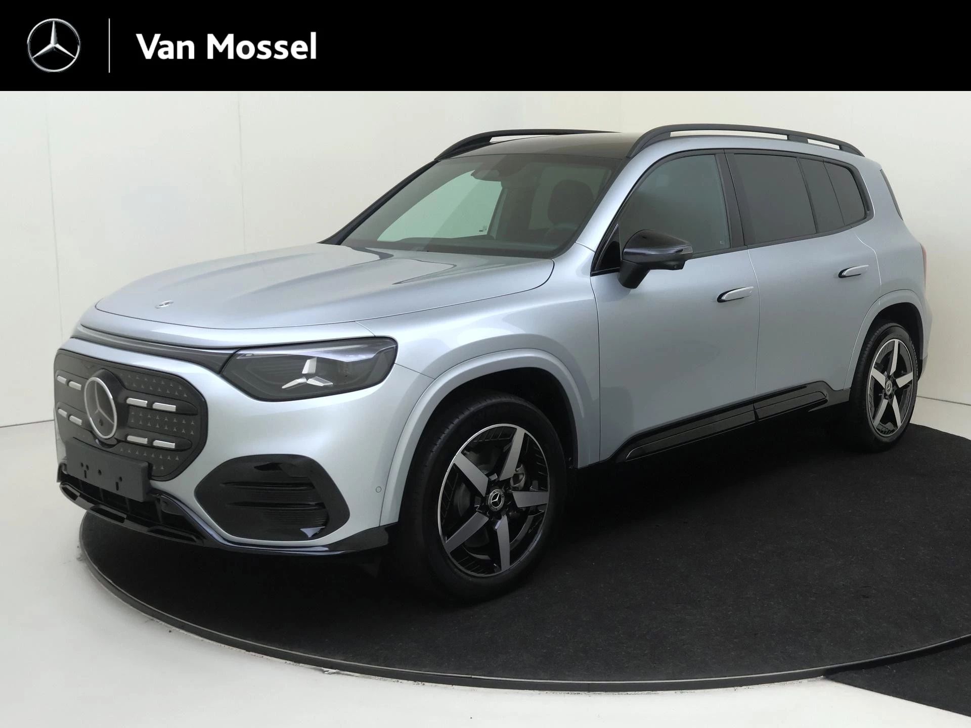 Mercedes-Benz GLB – autofoto 2