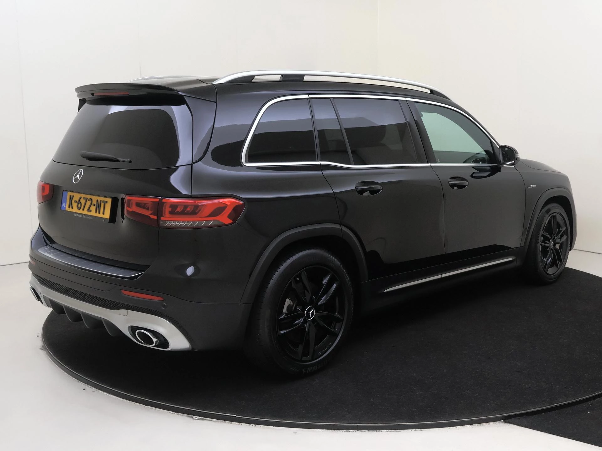 Mercedes-Benz GLB met kenteken K-672-NT – autofoto 5