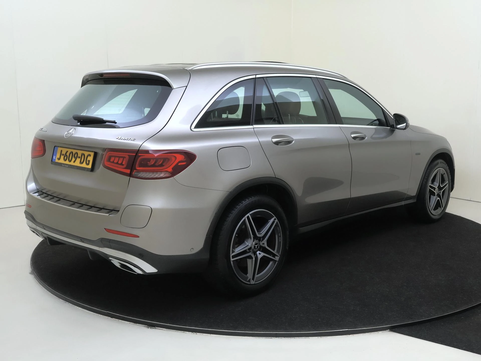 Mercedes-Benz GLC met kenteken 26100 – autofoto 5