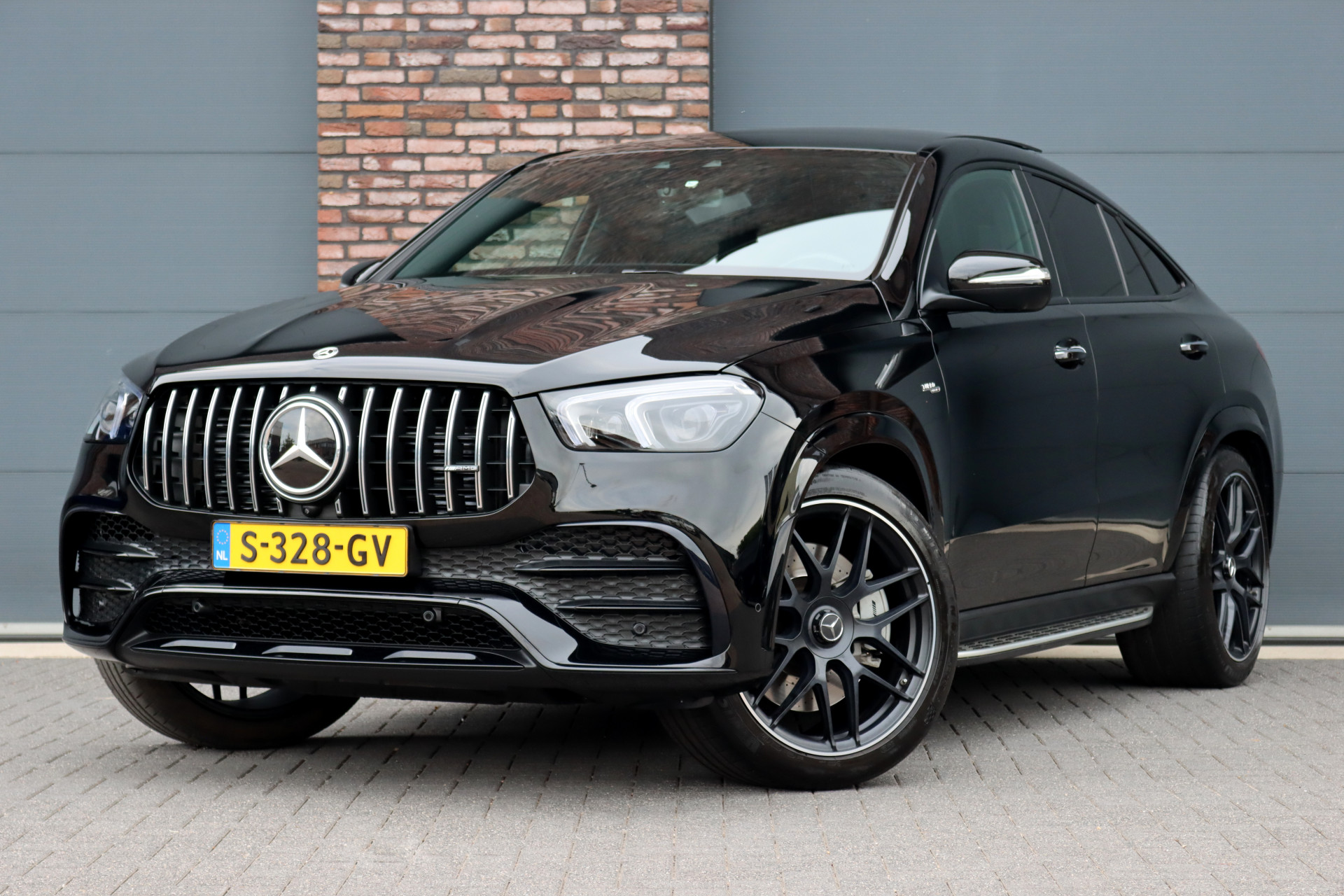 Mercedes-Benz GLE – vooraanzicht