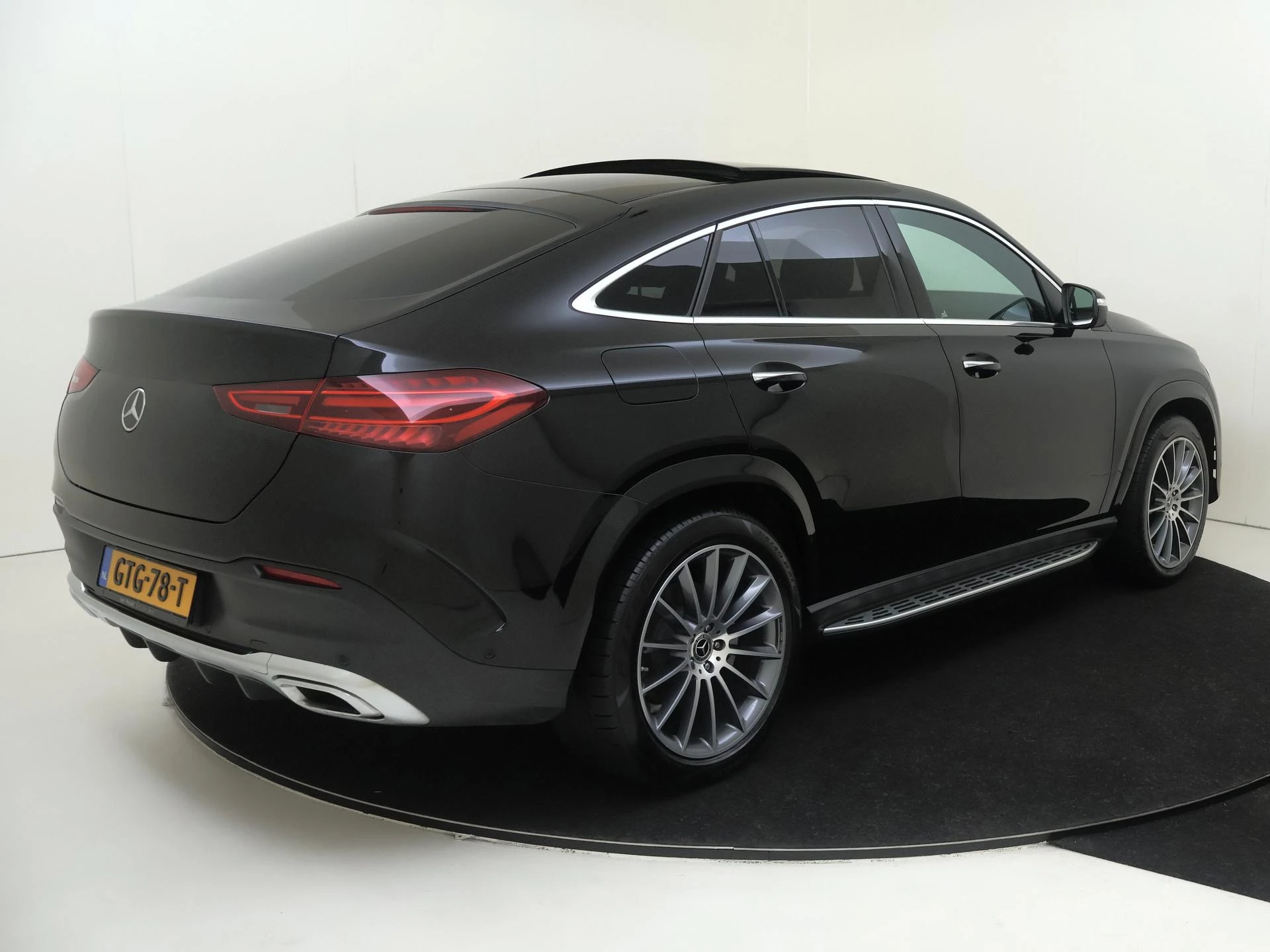 Mercedes-Benz GLE met kenteken 09100 – autofoto 3