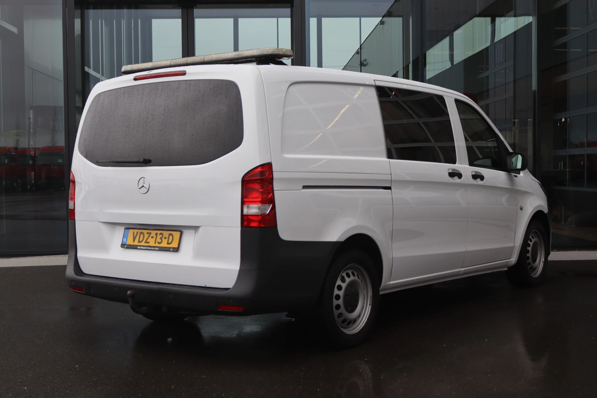 Mercedes-Benz Vito met kenteken 60100 – autofoto 4