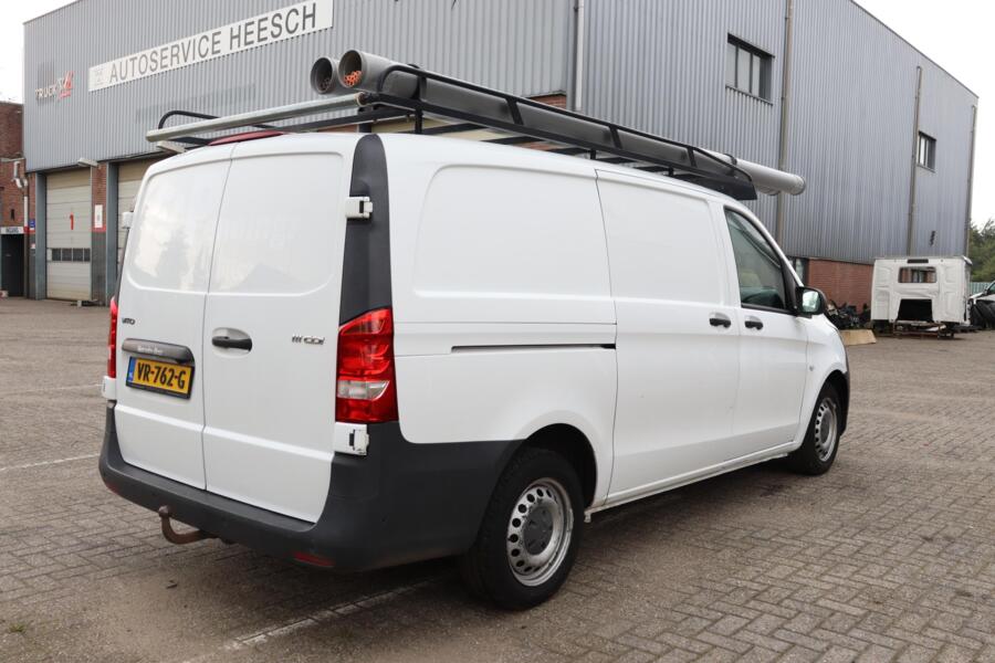 Mercedes-Benz Vito met kenteken VR-762-G – interieur