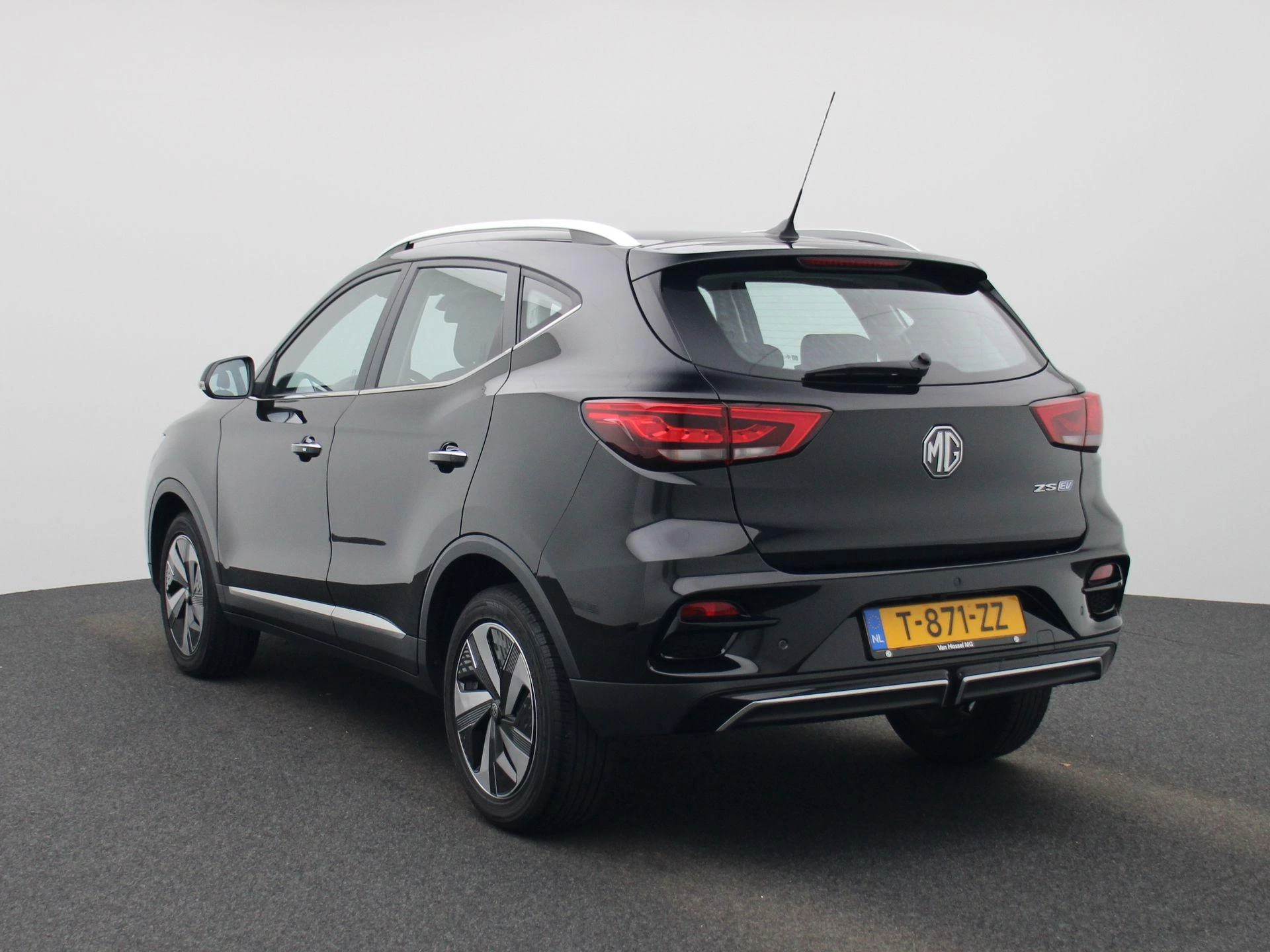 MG ZSEV – autofoto 3
