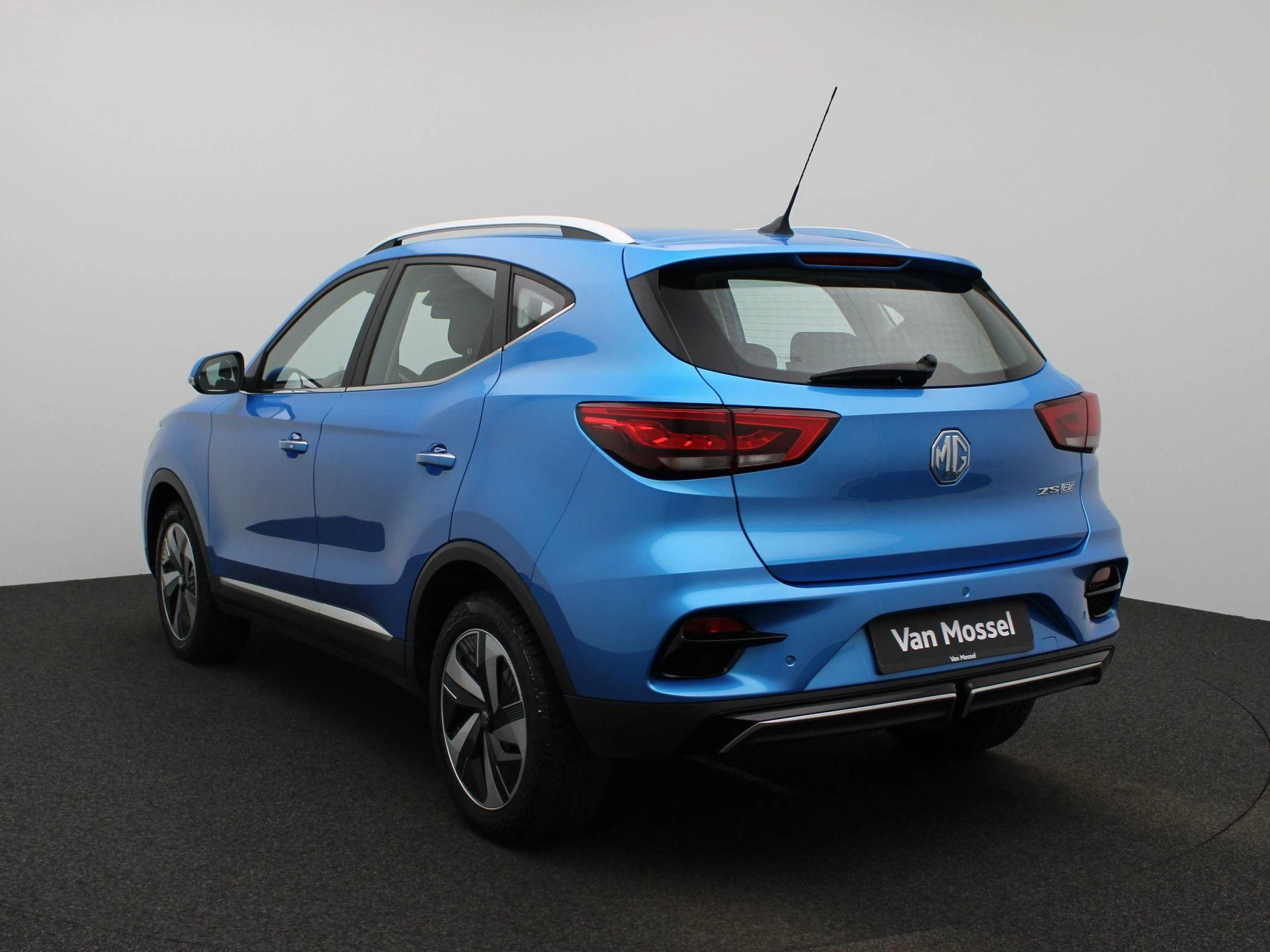 MG ZSEV – autofoto 4