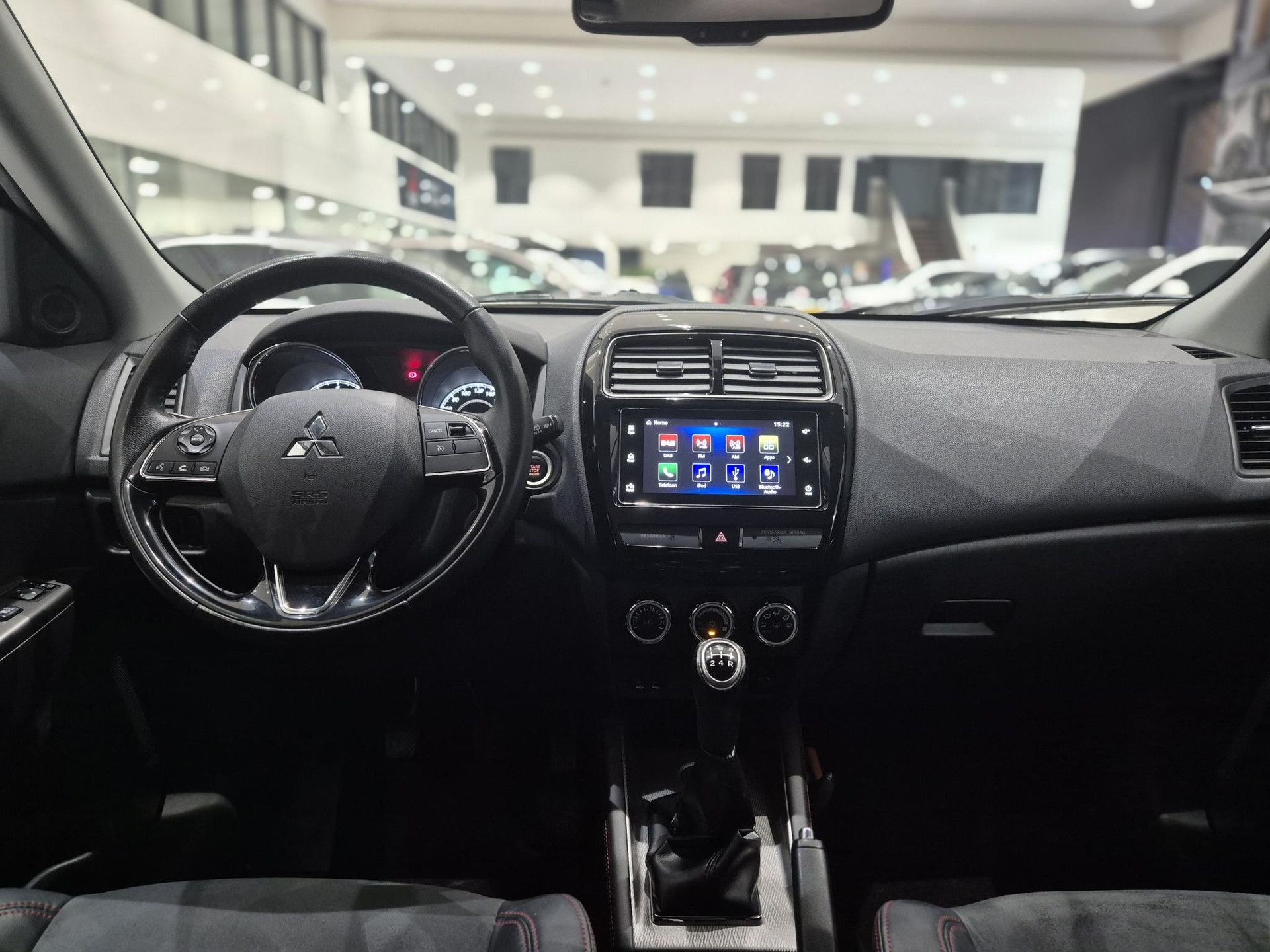 Mitsubishi ASX met kenteken TL-745-K – interieur