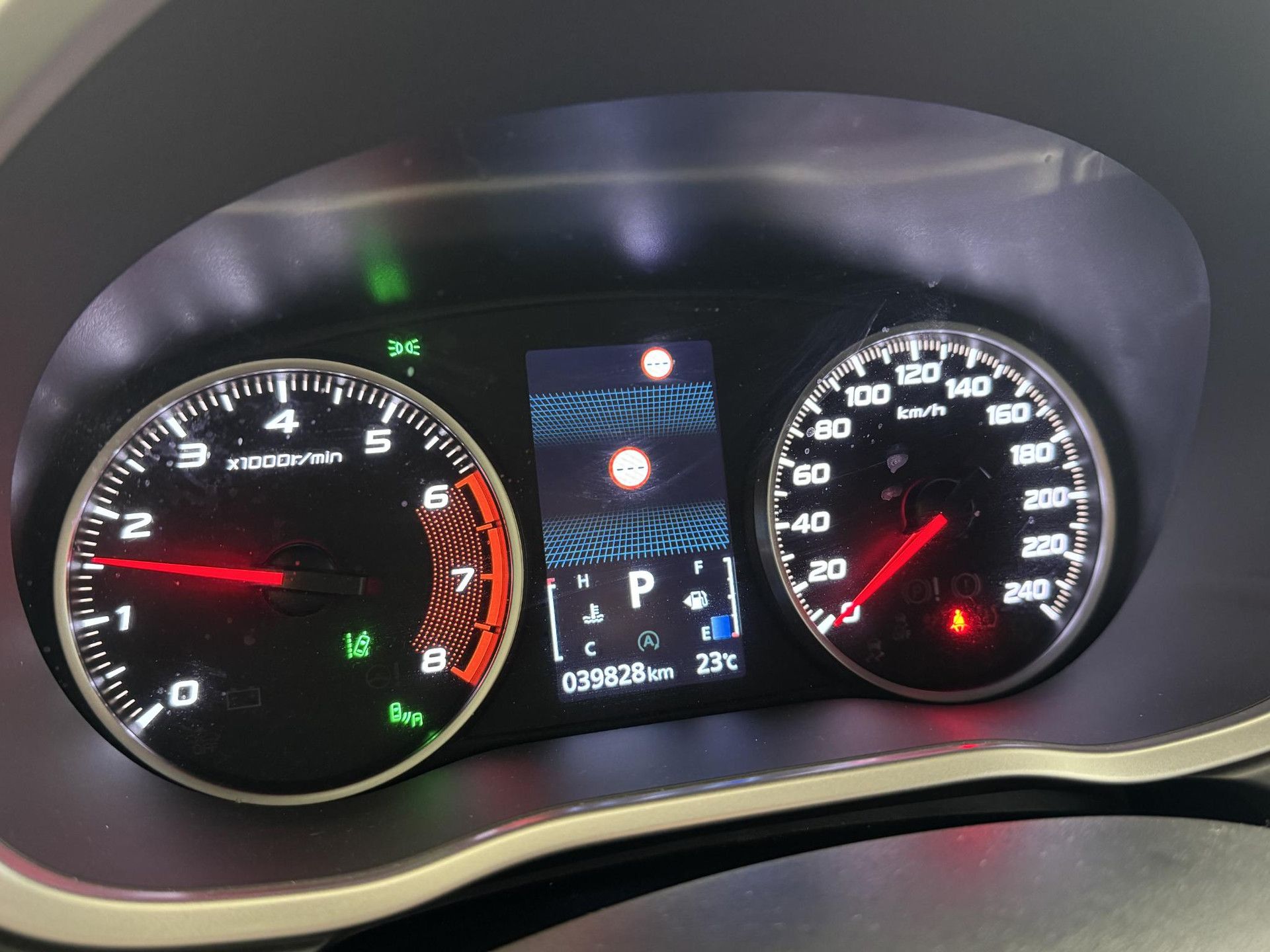 Mitsubishi EclipseCross met kenteken G-768-RT – dashboard