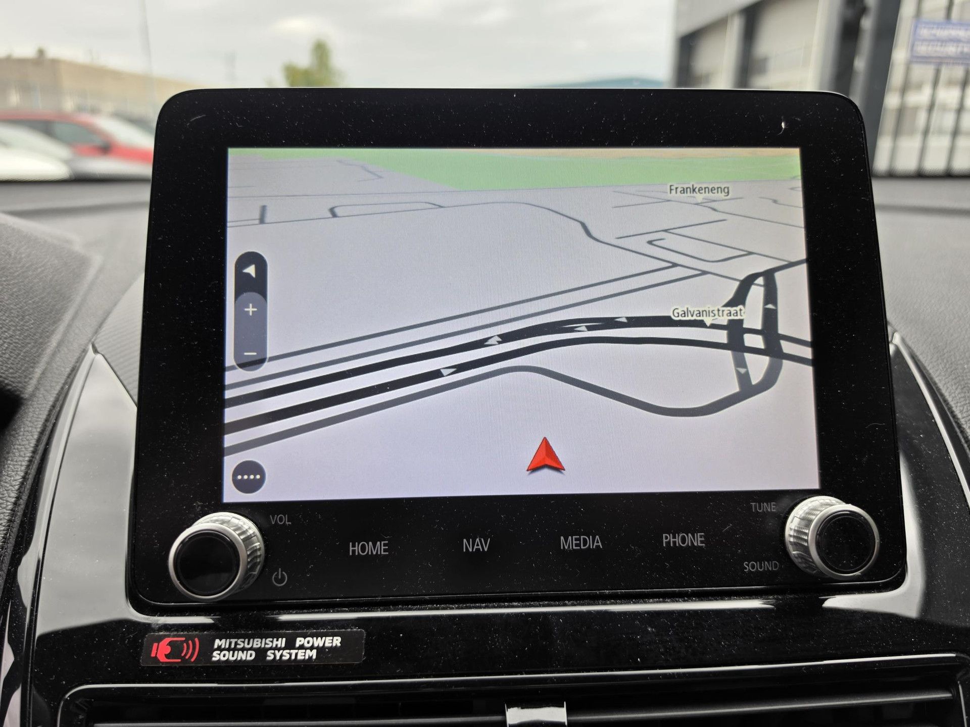Mitsubishi EclipseCross met kenteken T-869-LG – achteraanzicht