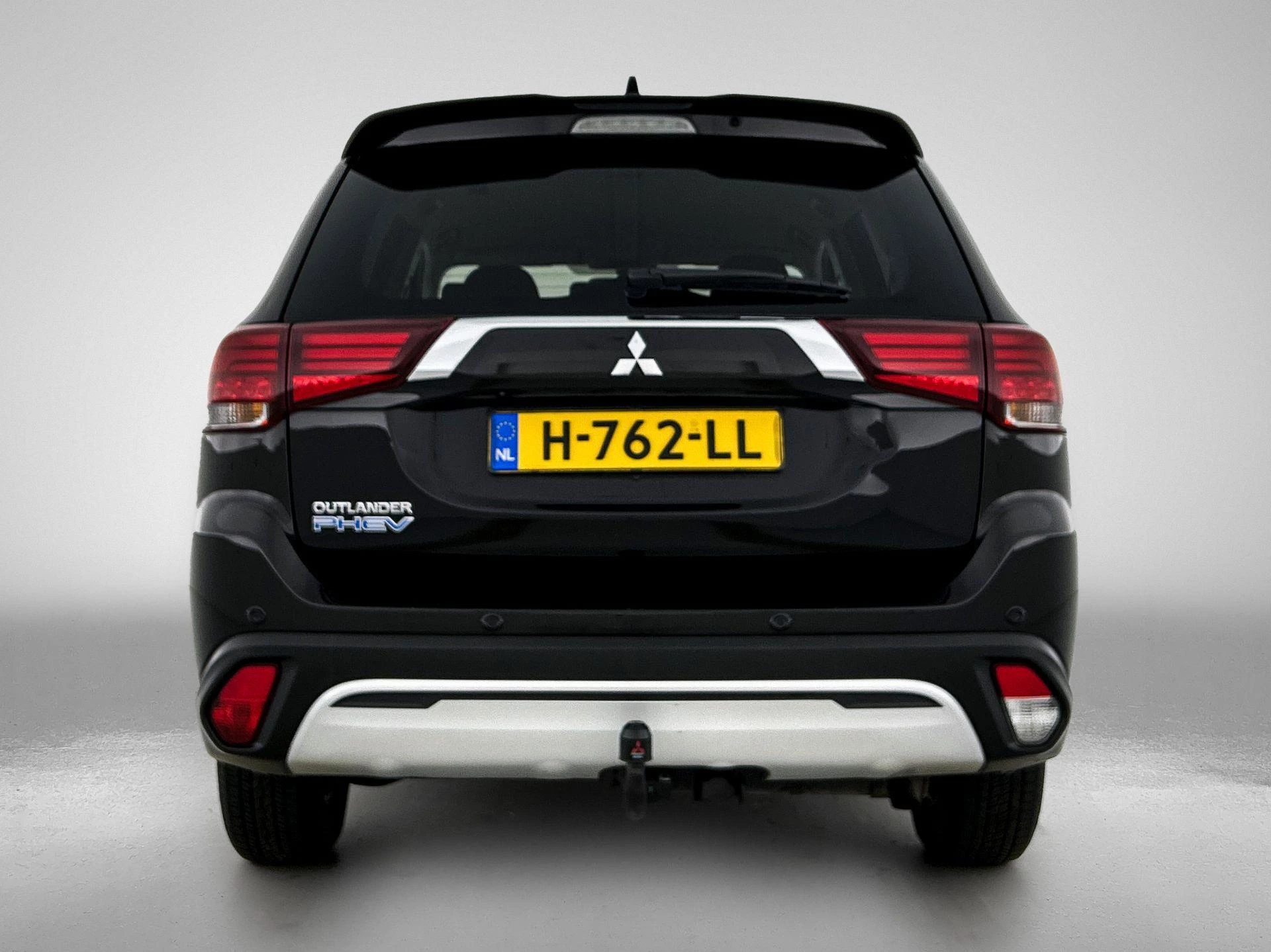 Mitsubishi Outlander met kenteken 45 – autofoto 5