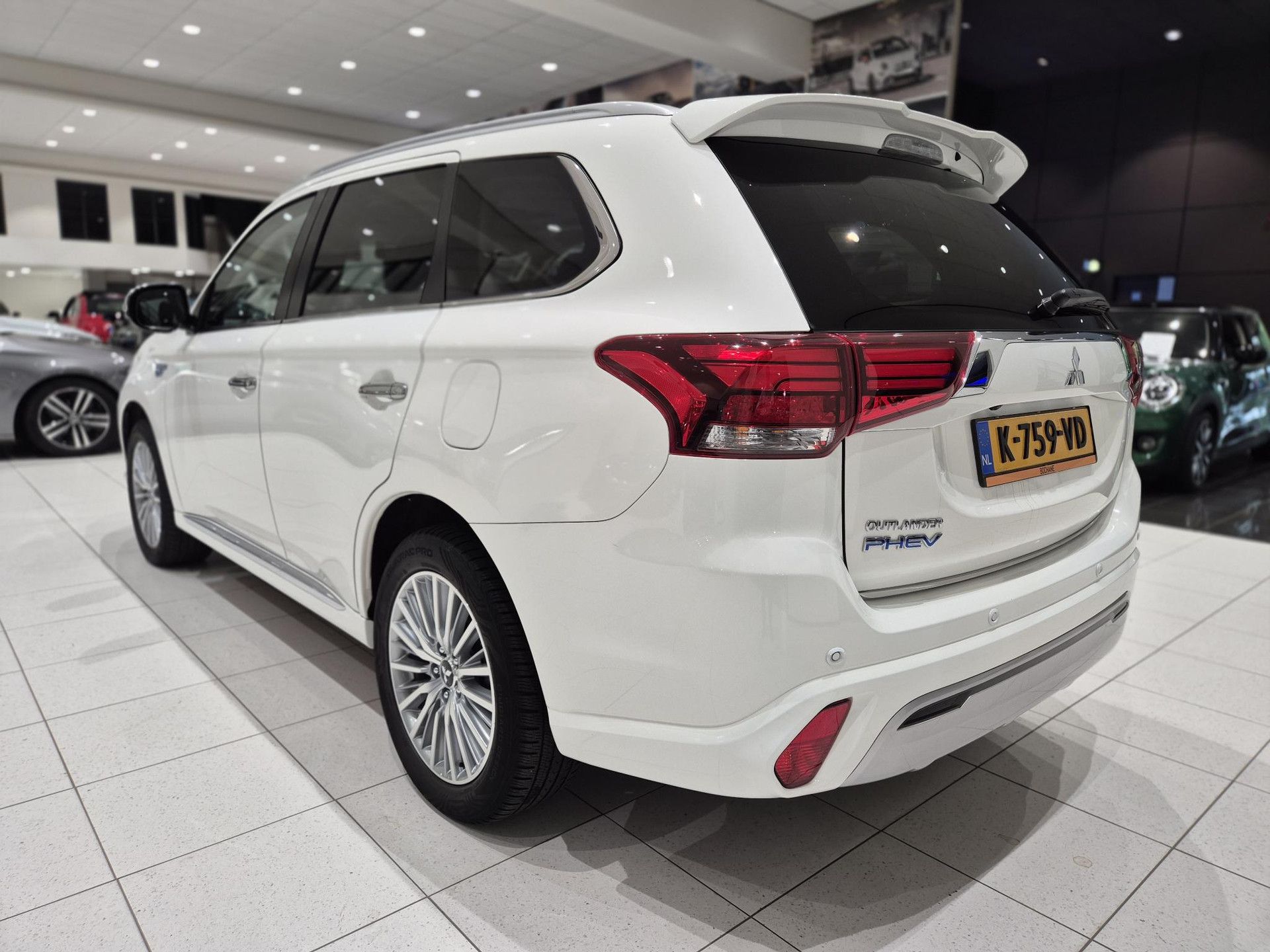 Mitsubishi Outlander met kenteken K-759-VD – detailfoto