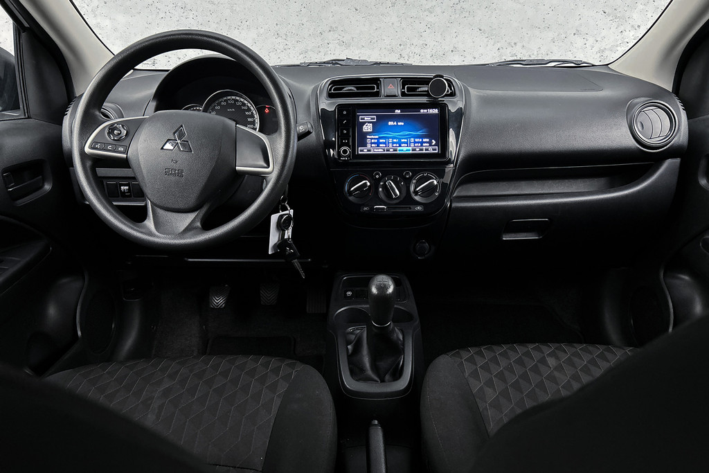 Mitsubishi Space Star – dashboard