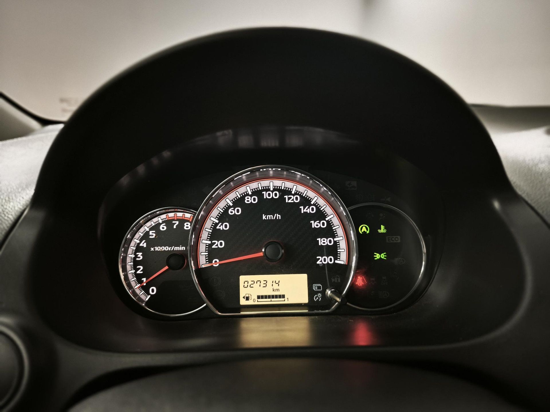 Mitsubishi SpaceStar met kenteken Z-804-KZ – dashboard