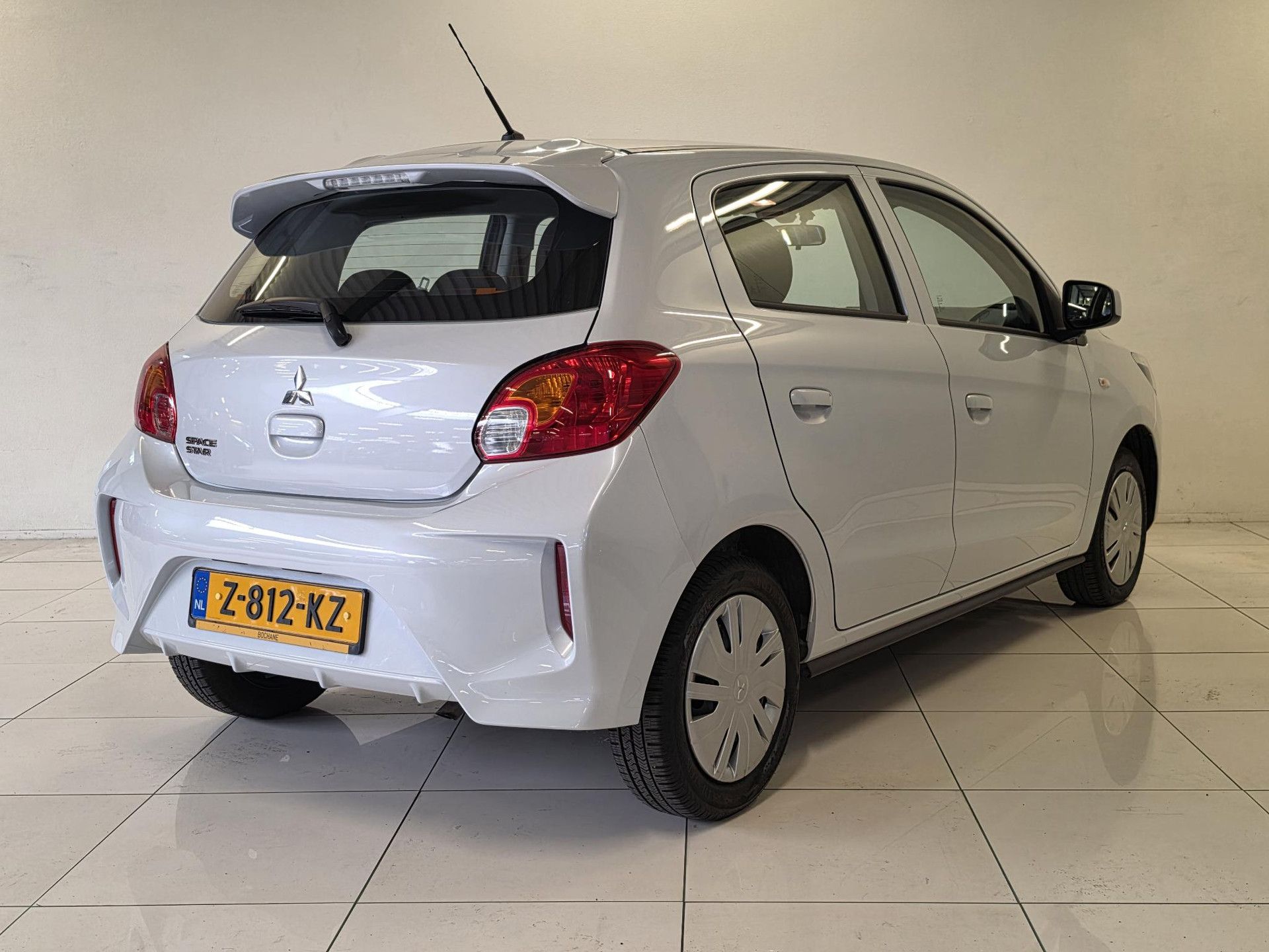 Mitsubishi SpaceStar met kenteken Z-812-KZ – detailfoto