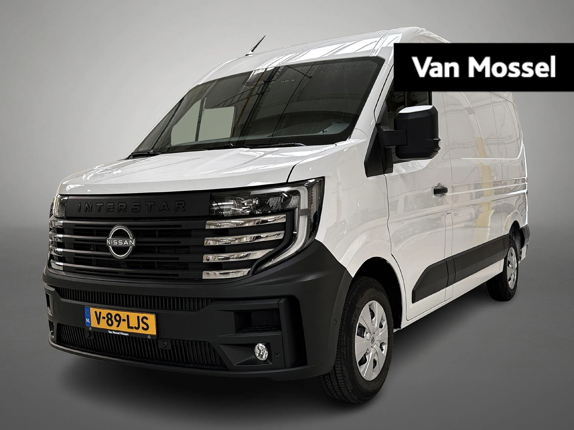 Nissan Interstar – autofoto 2