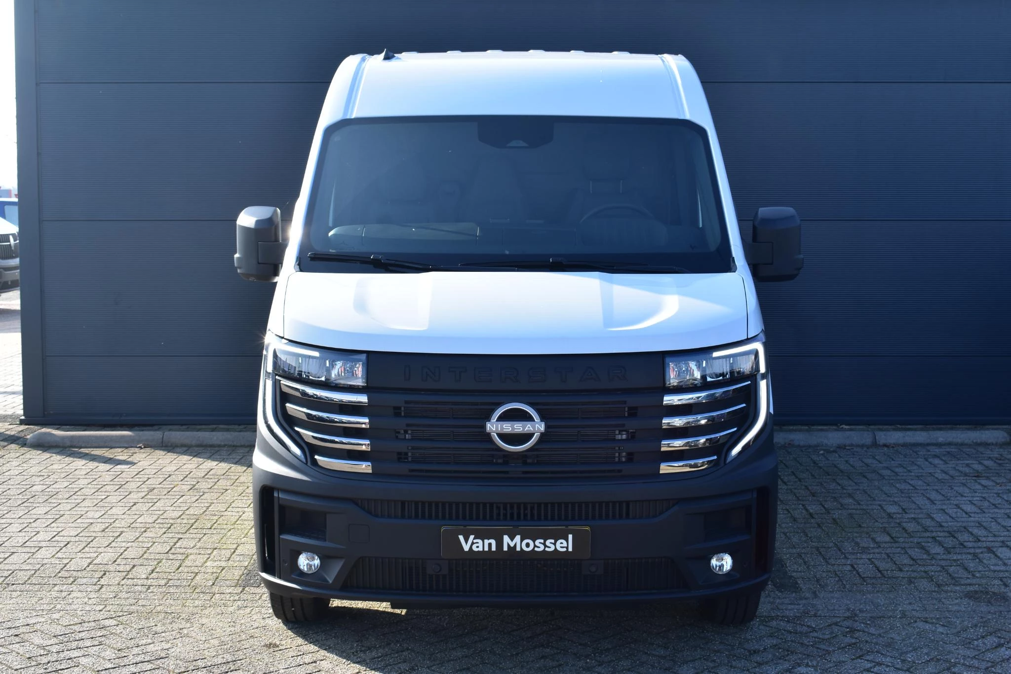 Nissan Interstar – autofoto 4