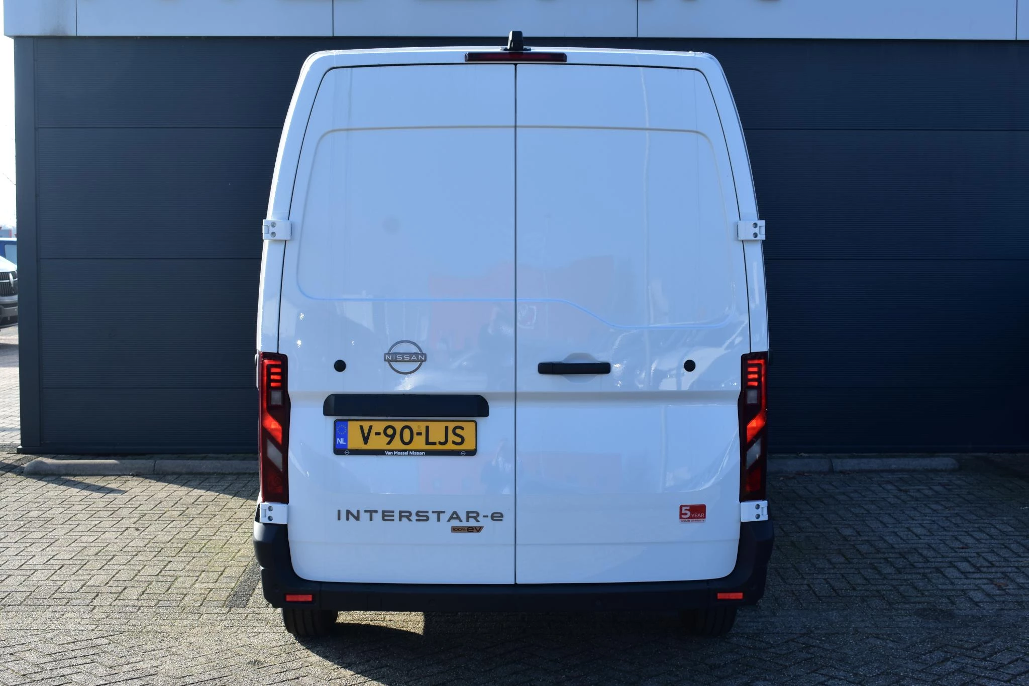 Nissan Interstar – autofoto 5