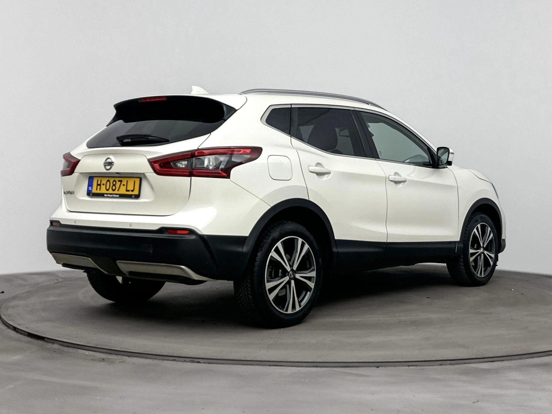 Nissan QASHQAI met kenteken 70100 – autofoto 5