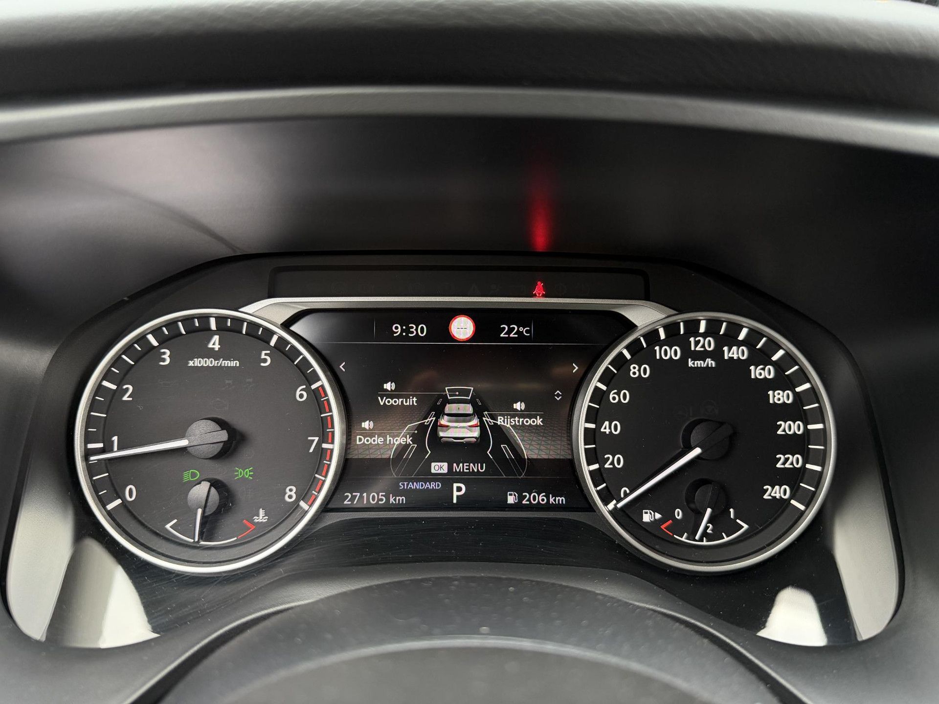 Nissan QASHQAI met kenteken HRF-41-G – dashboard