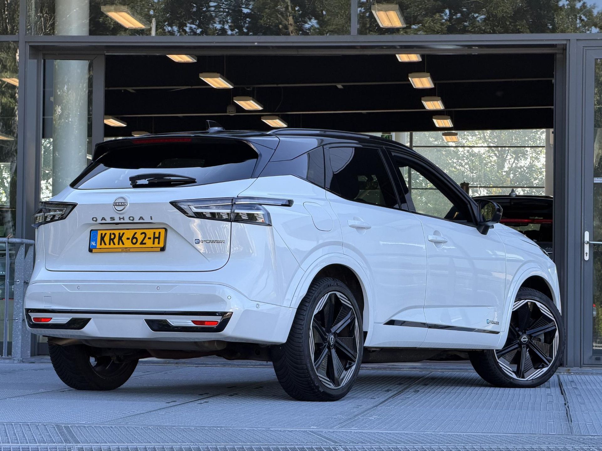 Nissan QASHQAI met kenteken KRK-62-H – achteraanzicht
