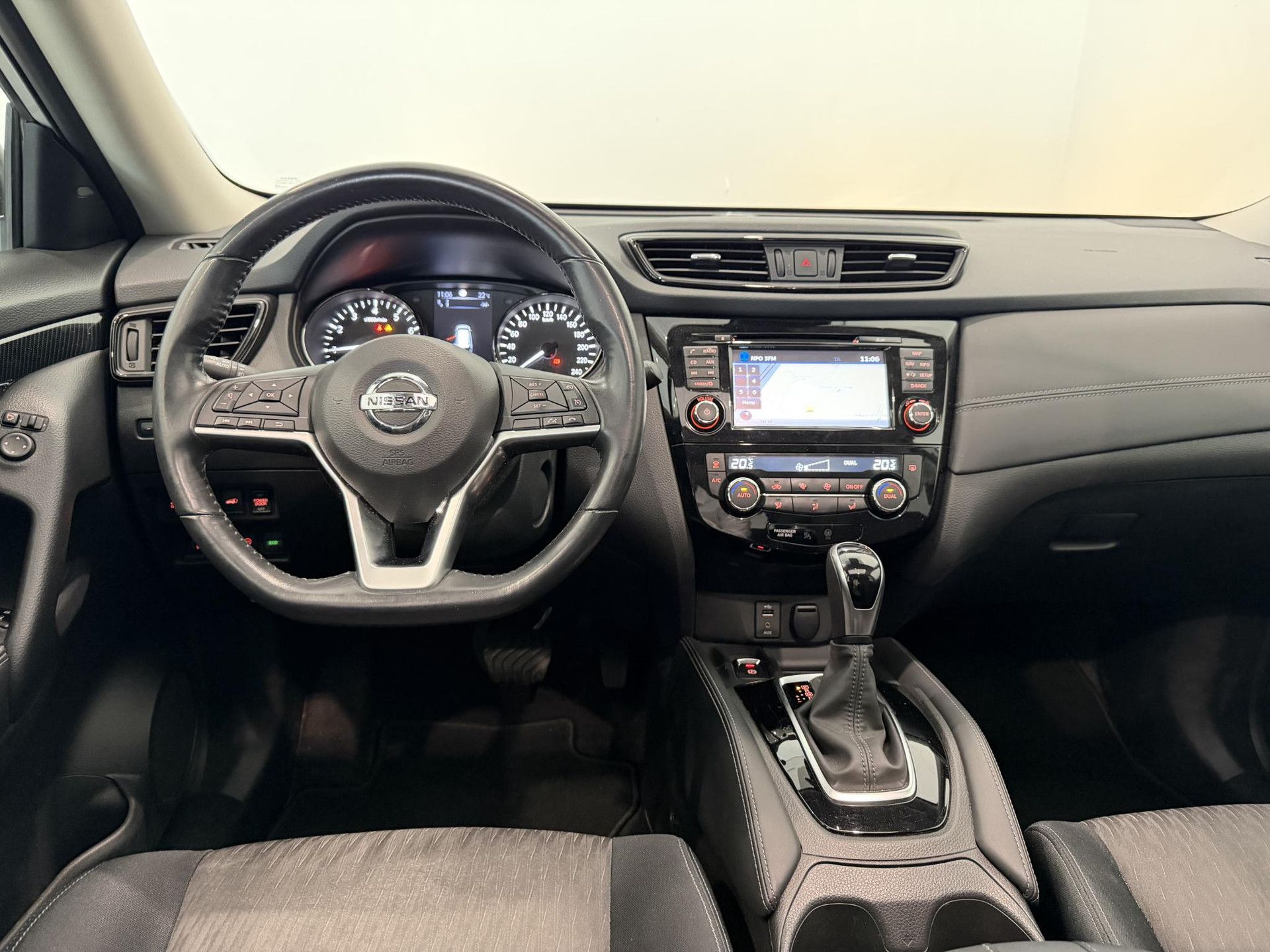 Nissan X-Trail met kenteken K-731-JK – interieur