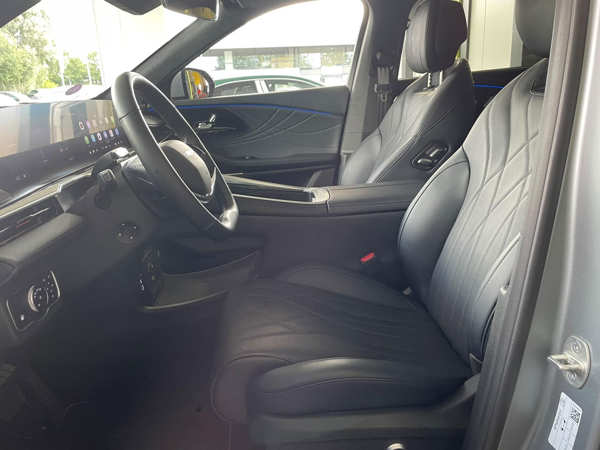 Omoda 9SHS met kenteken KDT-36-H – dashboard