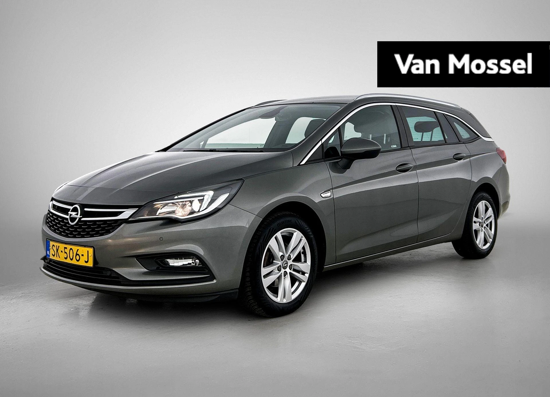Opel Astra met kenteken 49100 – autofoto 2