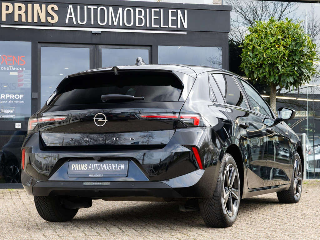 Opel Astra – achteraanzicht
