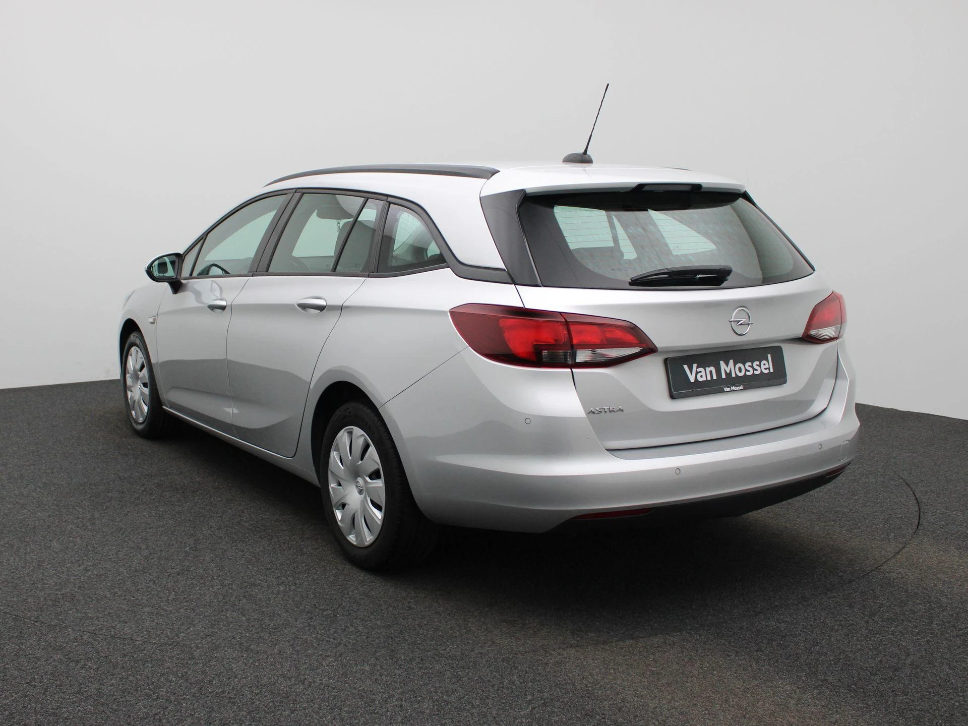Opel Astra met kenteken 39100 – autofoto 3