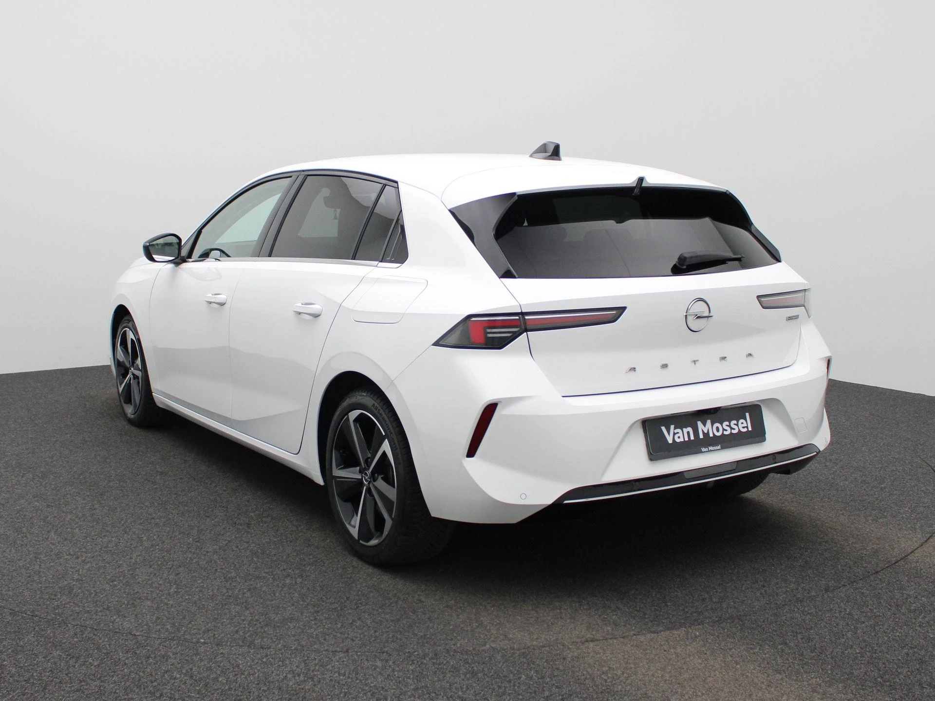 Opel Astra – autofoto 3