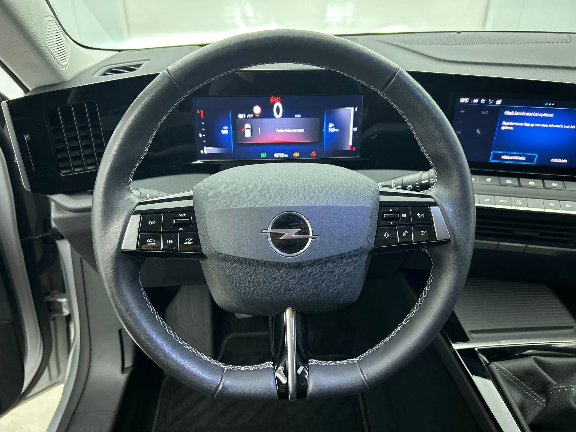 Opel Astra met kenteken T-927-NF – autofoto 3