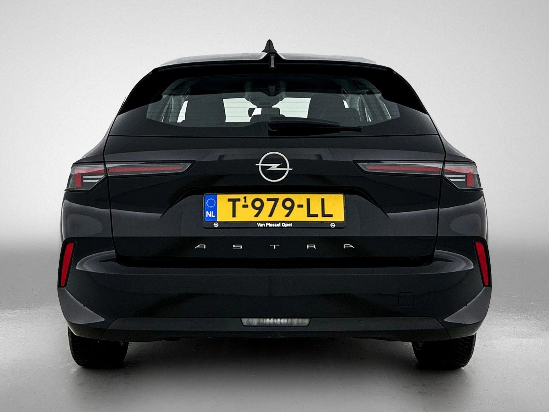 Opel Astra met kenteken T-979-LL – autofoto 5