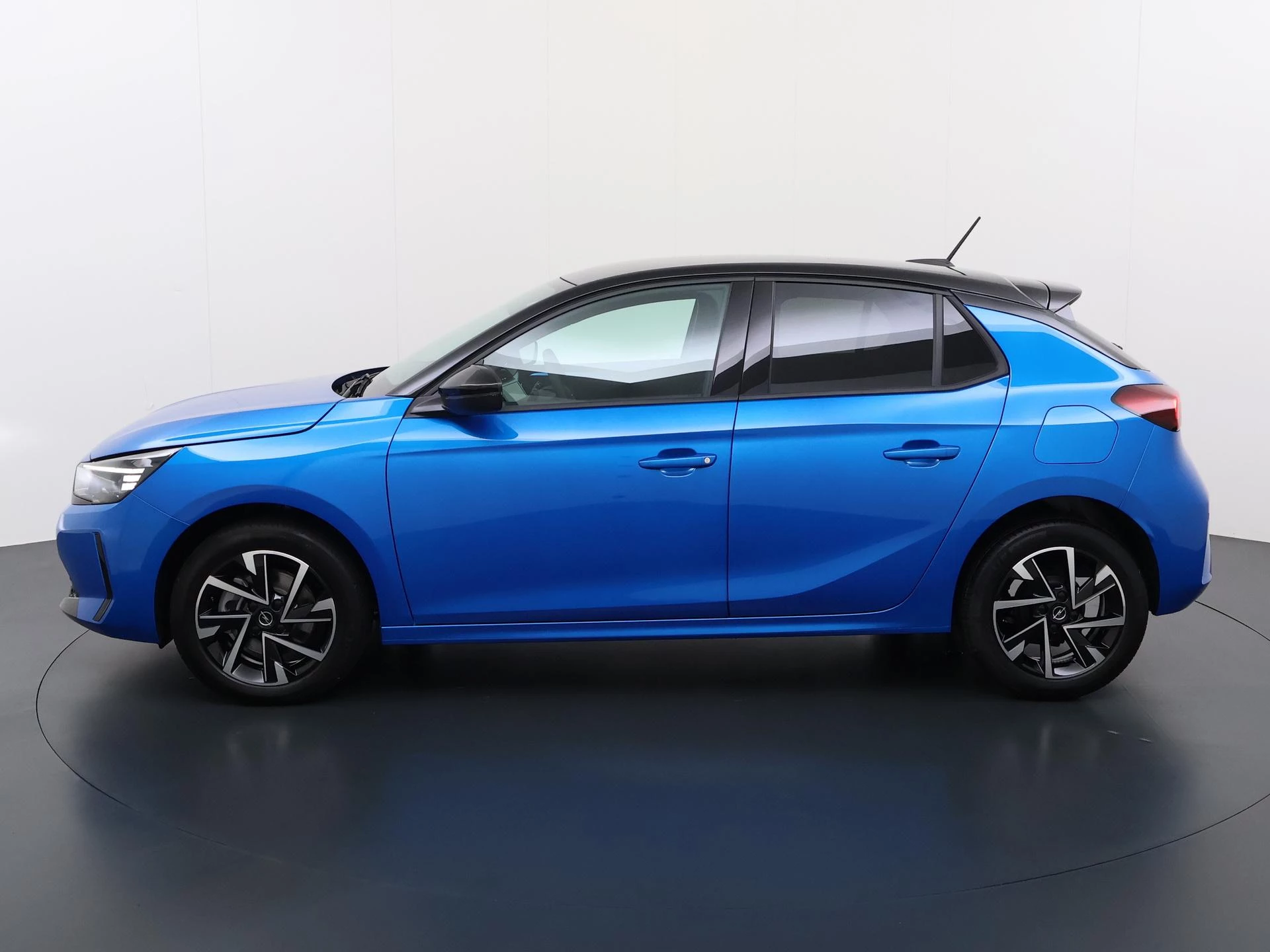 Opel Corsa met kenteken JBP-04-L – autofoto 3