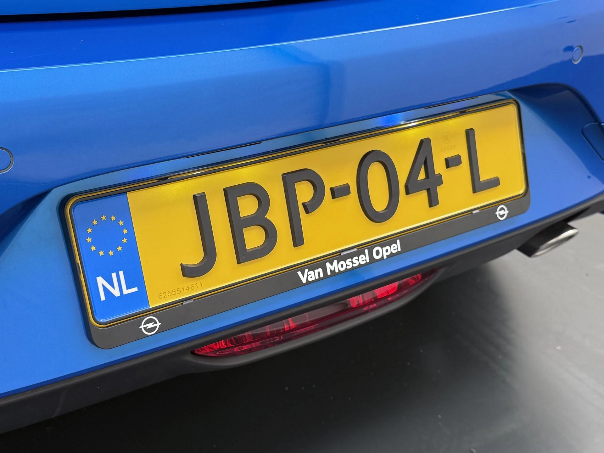 Opel Corsa met kenteken JBP-04-L – autofoto 5