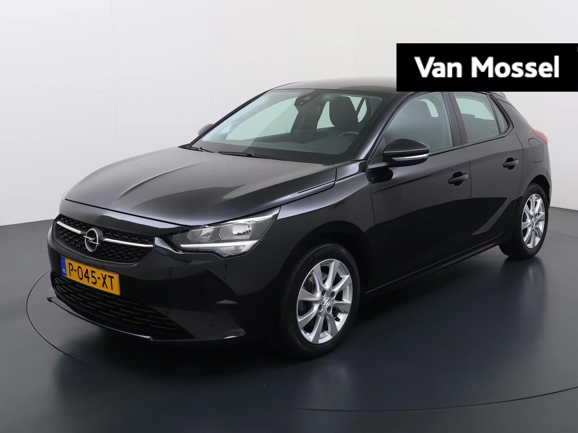 Opel Corsa met kenteken P-045-XT – autofoto 2