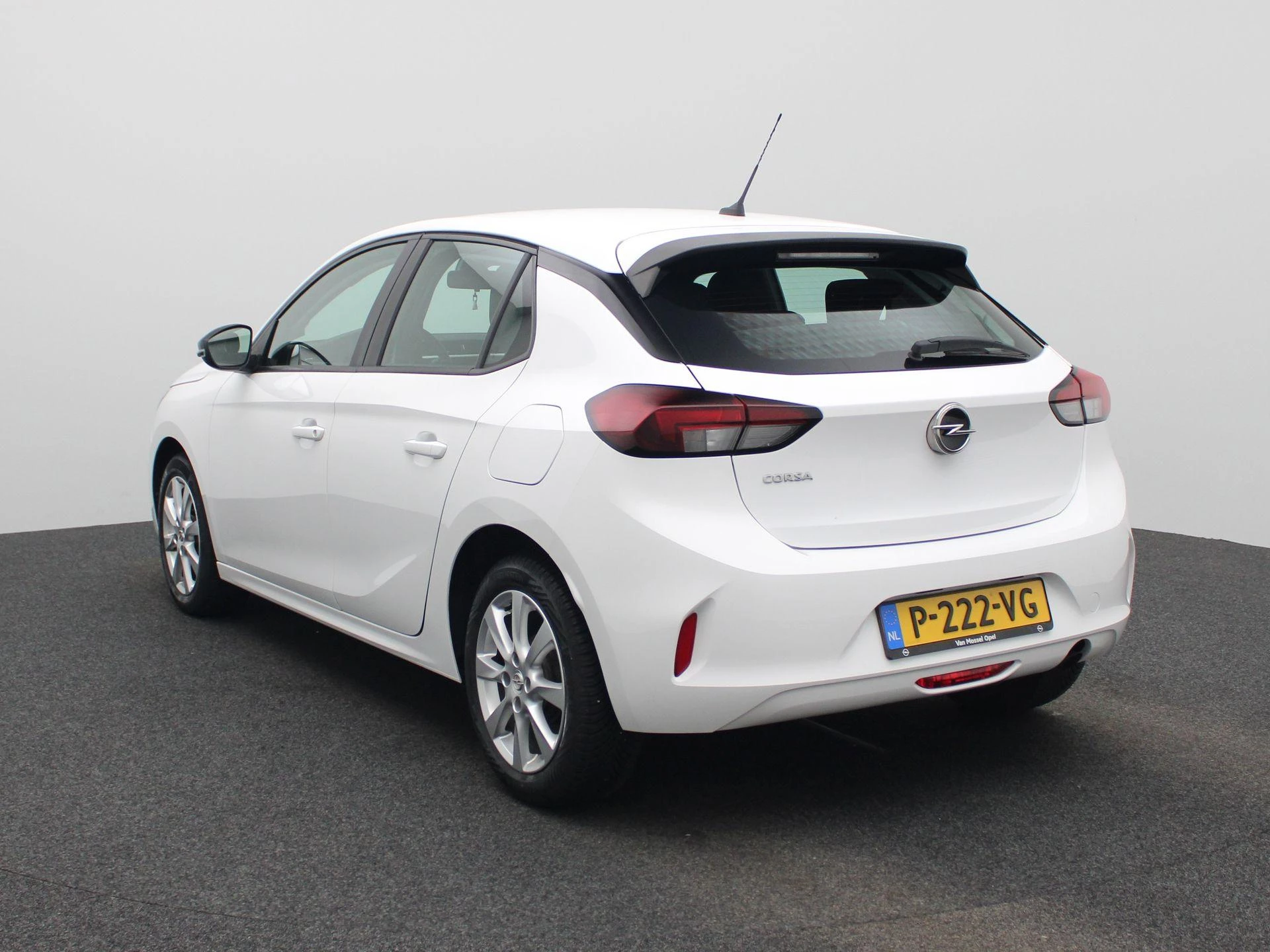 Opel Corsa met kenteken P-222-VG – autofoto 3
