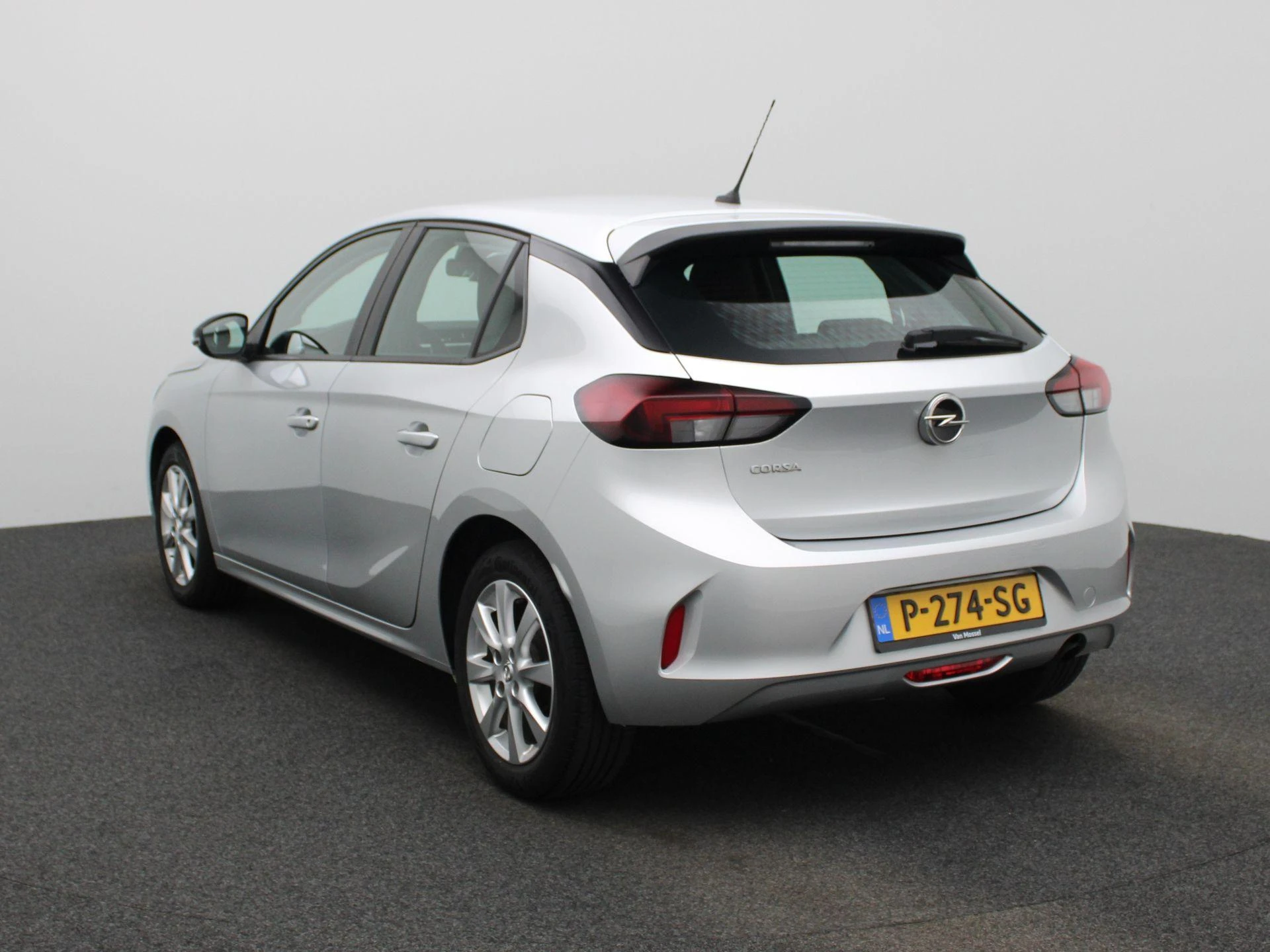 Opel Corsa met kenteken P-274-SG – autofoto 3