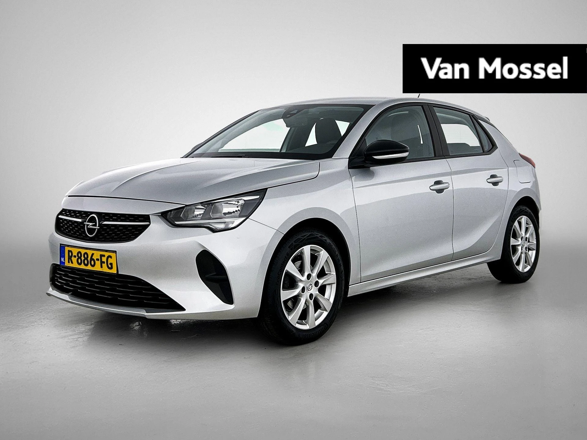 Opel Corsa met kenteken R-886-FG – autofoto 2