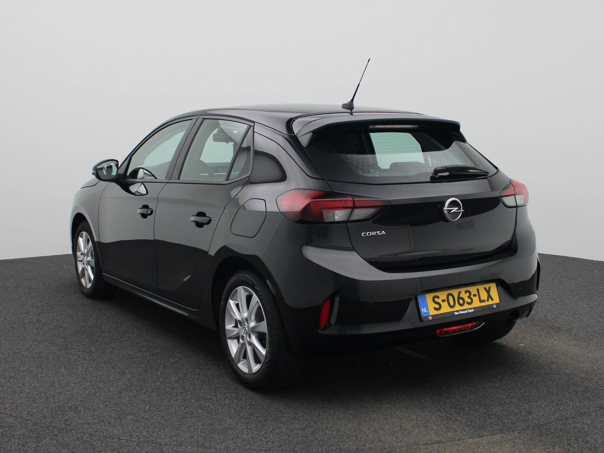 Opel Corsa met kenteken S-063-LX – autofoto 3