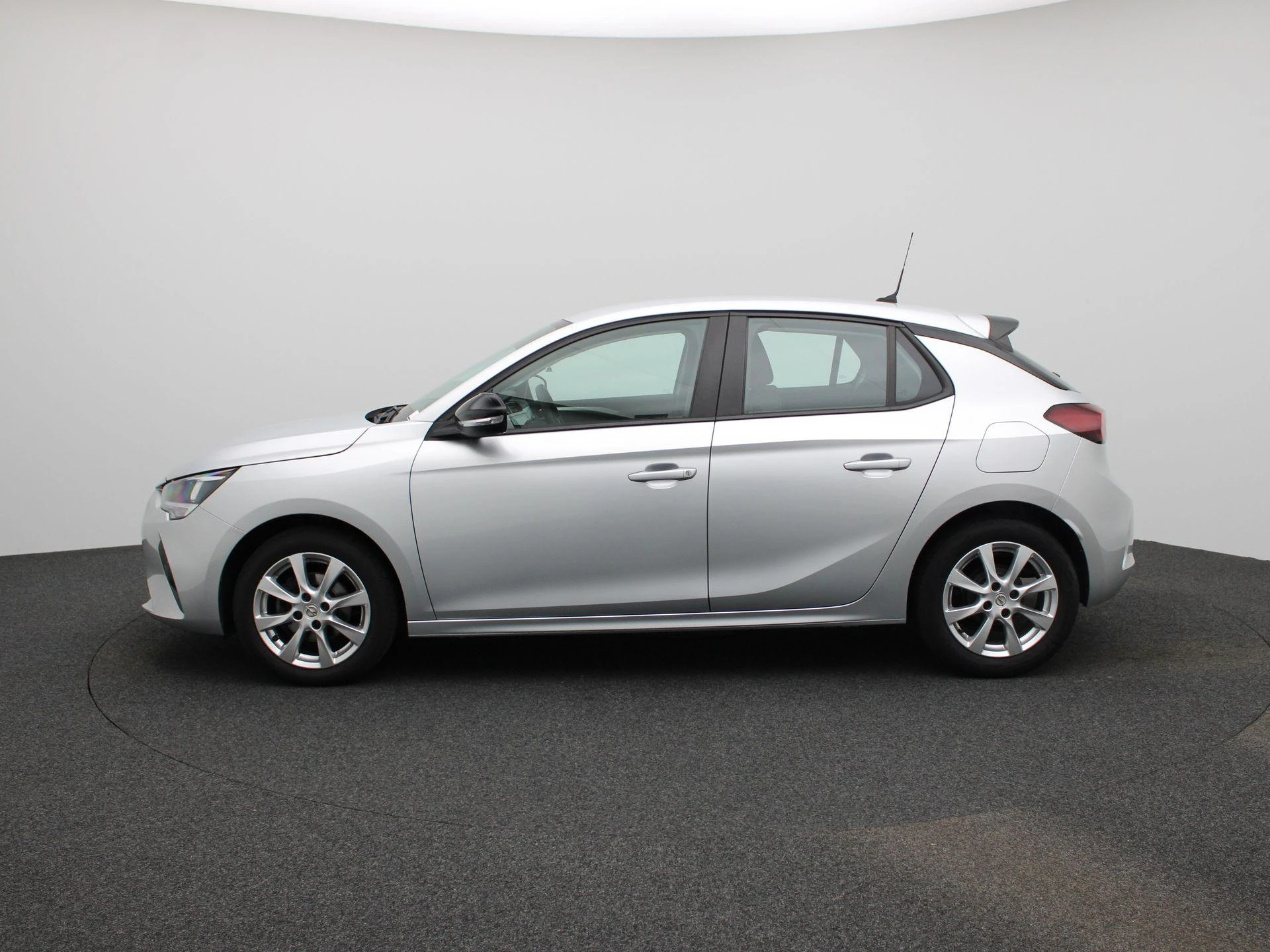 Opel Corsa met kenteken T-937-DZ – autofoto 5
