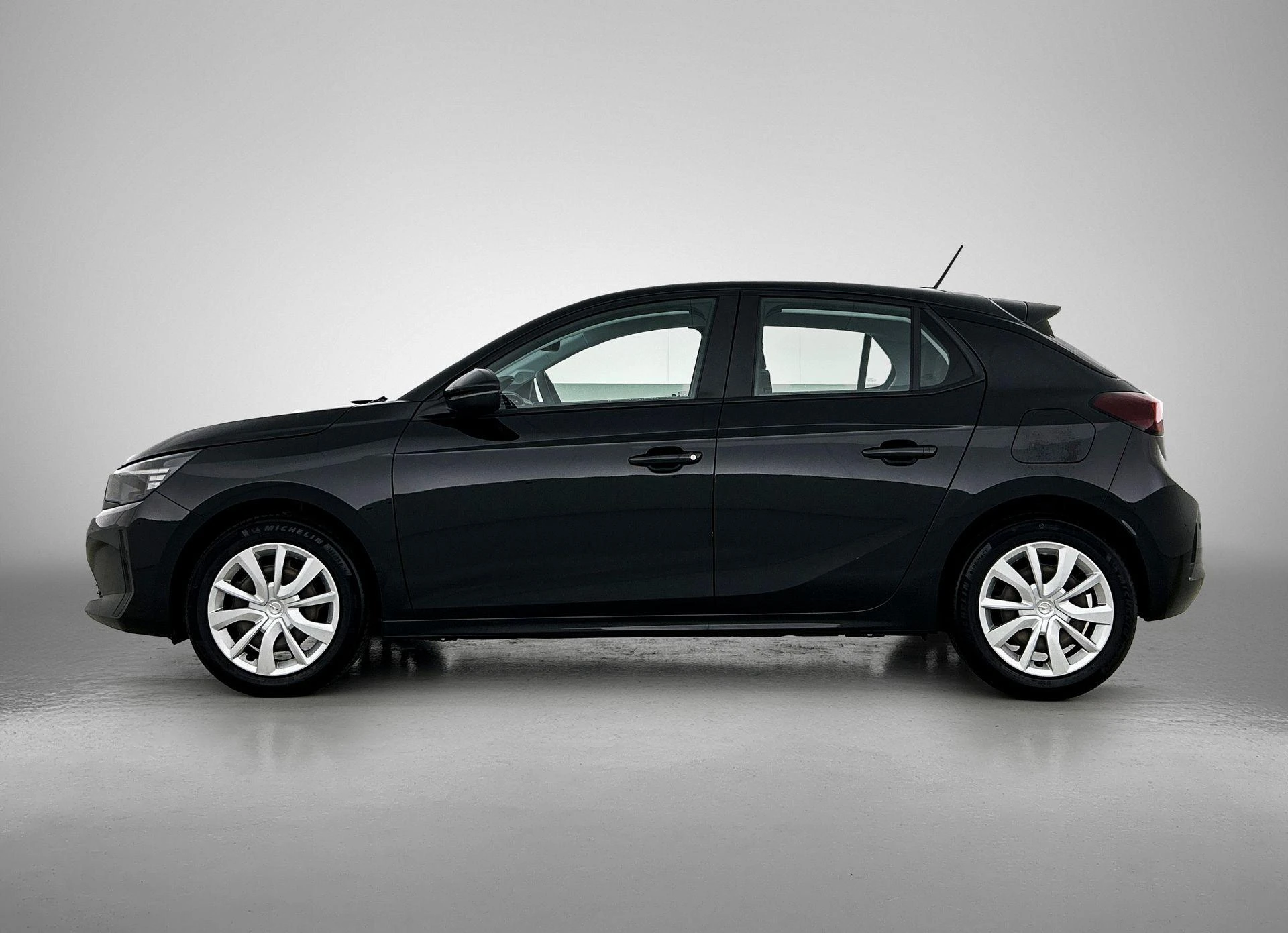 Opel Corsa met kenteken X-468-FP – autofoto 4
