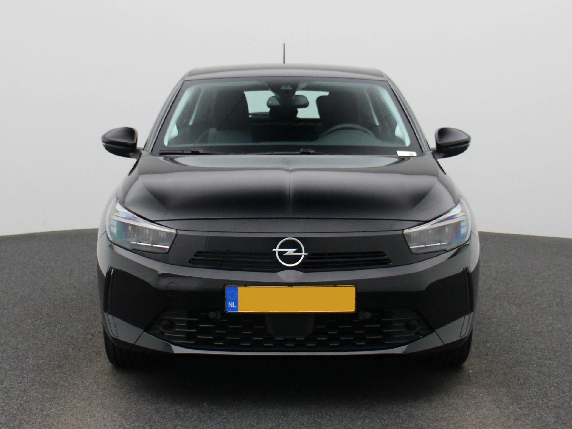 Opel Corsa met kenteken X-470-FP – autofoto 5