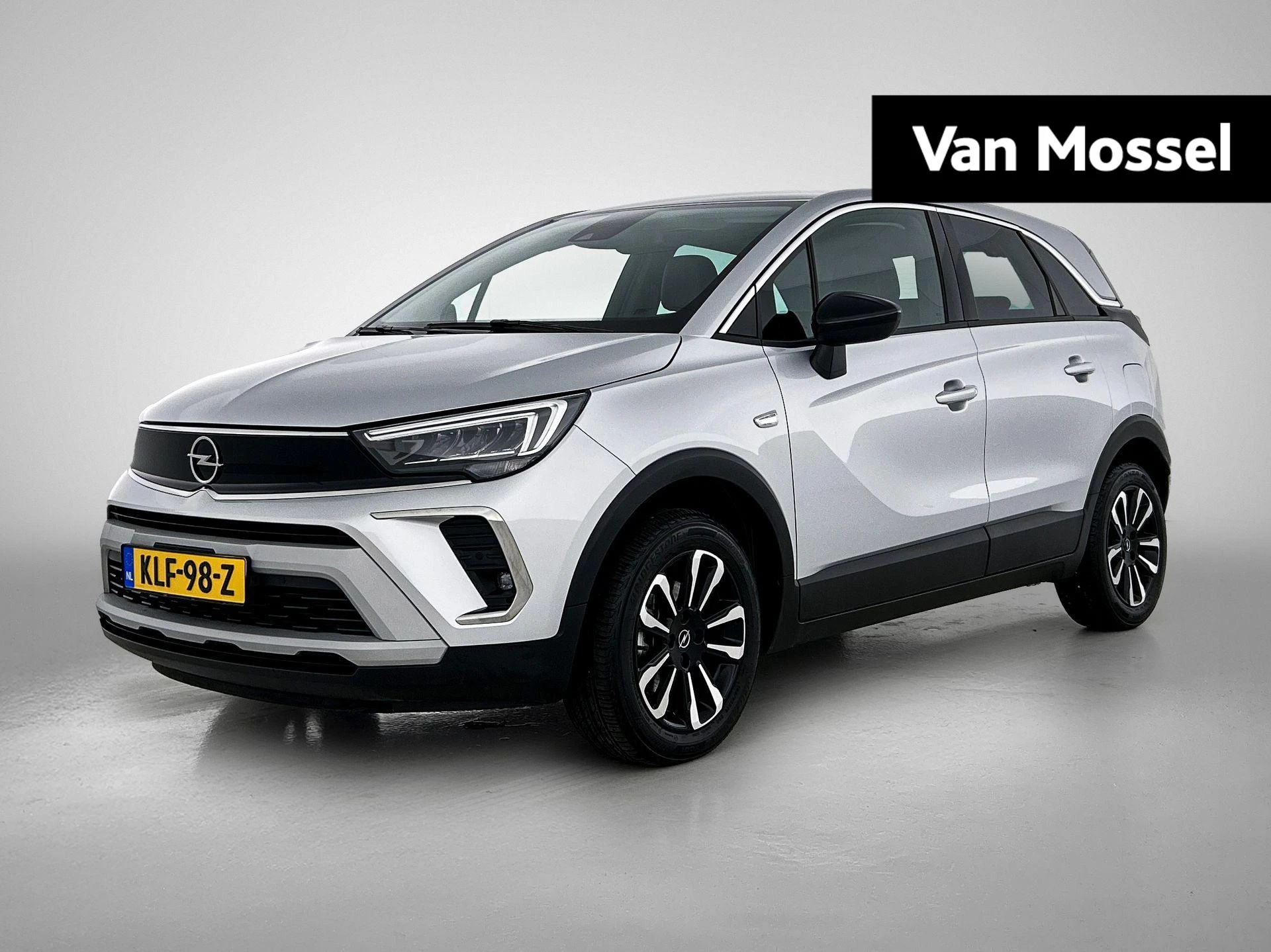 Opel Crossland met kenteken KLF-98-Z – autofoto 2